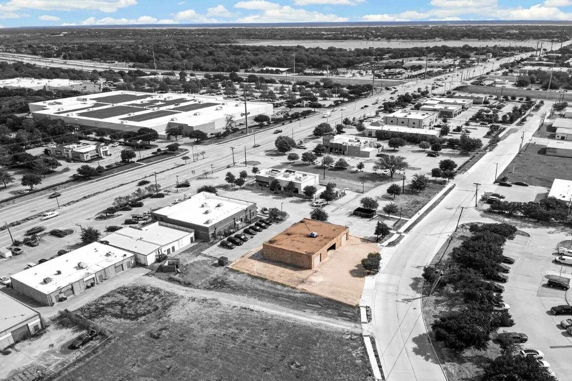 Warehouse For Rent in Dallas County , 4405 Industrial Street, Rowlett, Texas 75088, 0, 0, Garage spaces, 0 Sqft, built in 1983, mls#21401856, Real Estate Agent in Rowlett, Homes For Rent in Dallas county, Homes For Rent in Rowlett, Realtor in Rowlett Texas, Real Estate Brokerage Independent Realty Texas, Luminita Cordes Realtor