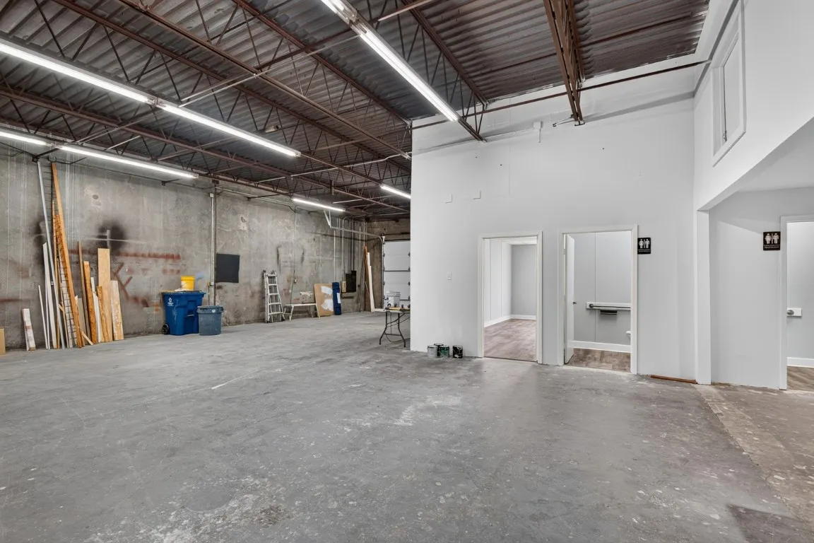 Warehouse For Rent in Dallas County , 4405 Industrial Street, Rowlett, Texas 75088, 0, 0, Garage spaces, 0 Sqft, built in 1983, mls#21401856, Real Estate Agent in Rowlett, Homes For Rent in Dallas county, Homes For Rent in Rowlett, Realtor in Rowlett Texas, Real Estate Brokerage Independent Realty Texas, Luminita Cordes Realtor