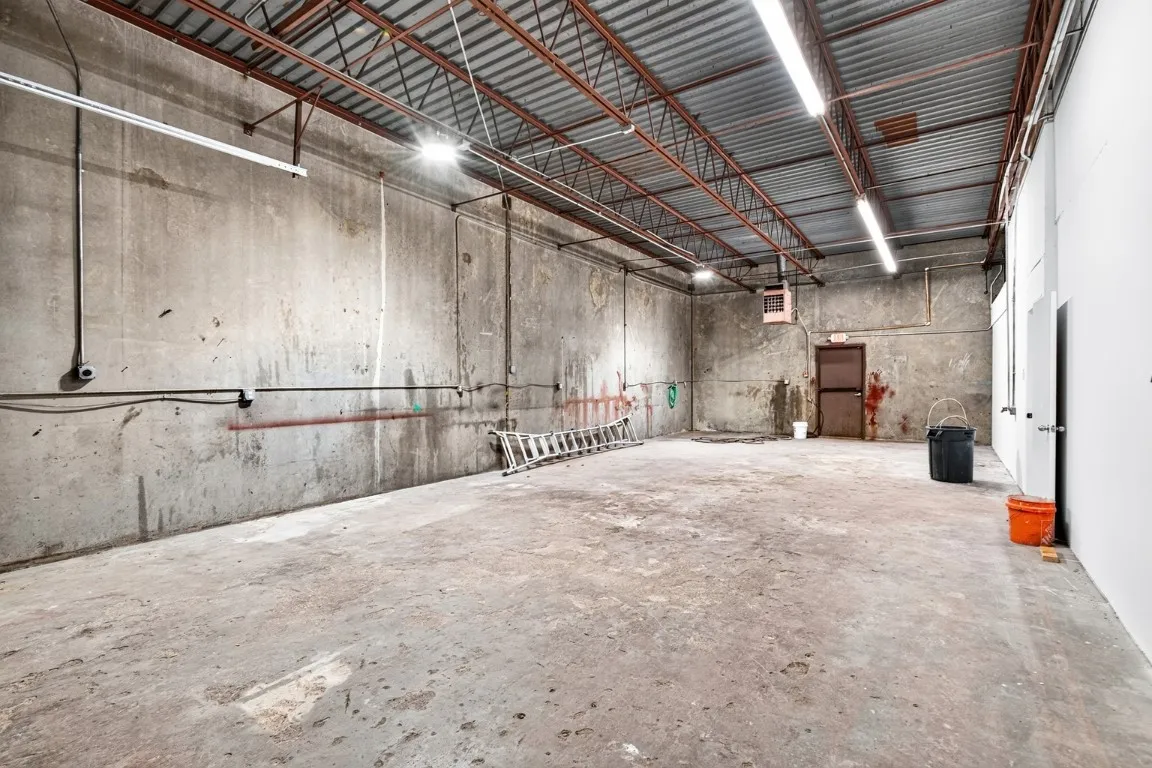 Warehouse For Rent in Dallas County , 4405 Industrial Street, Rowlett, Texas 75088, 0, 0, Garage spaces, 0 Sqft, built in 1983, mls#21401856, Real Estate Agent in Rowlett, Homes For Rent in Dallas county, Homes For Rent in Rowlett, Realtor in Rowlett Texas, Real Estate Brokerage Independent Realty Texas, Luminita Cordes Realtor