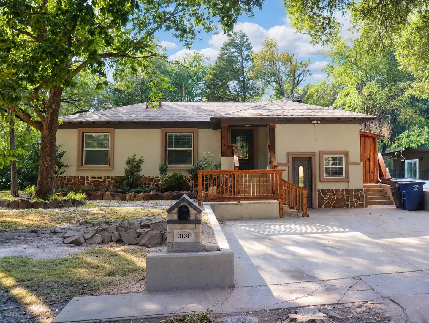 Single Family Residence For Sale in Dallas County , 3131 E Latta Circle, Dallas, Texas 75227, 3 Bedroom, 2 Bathroom, Garage spaces, 1,221 Sqft, built in 1952, mls#21401644, Real Estate Agent in Dallas, Homes For Sale in Dallas county, Homes For Sale in Dallas, Realtor in Dallas Texas, Real Estate Brokerage Independent Realty Texas, Luminita Cordes Realtor