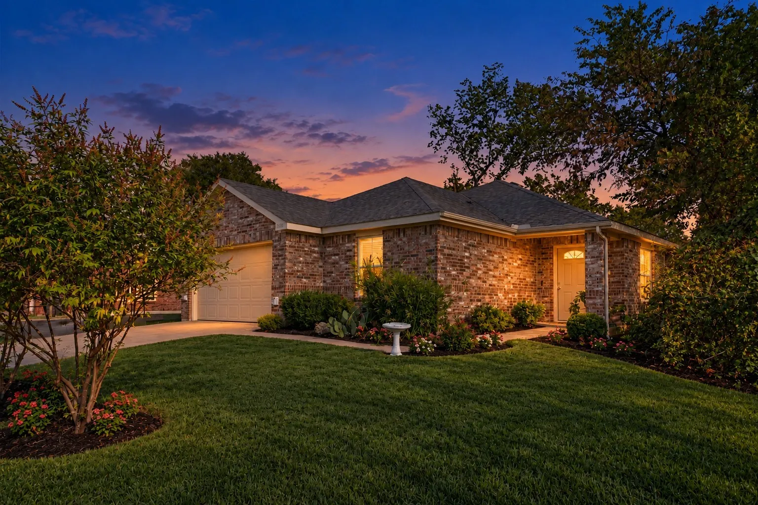 Single Family Residence For Sale in Dallas County , 1634 E Missouri Avenue, Dallas, Texas 75216, 4 Bedroom, 2 Bathroom, 2 Garage spaces, 2,041 Sqft, built in 2021, mls#21394704, Real Estate Agent in Dallas, Homes For Sale in Dallas county, Homes For Sale in Dallas, Realtor in Dallas Texas, Real Estate Brokerage Independent Realty Texas, Luminita Cordes Realtor