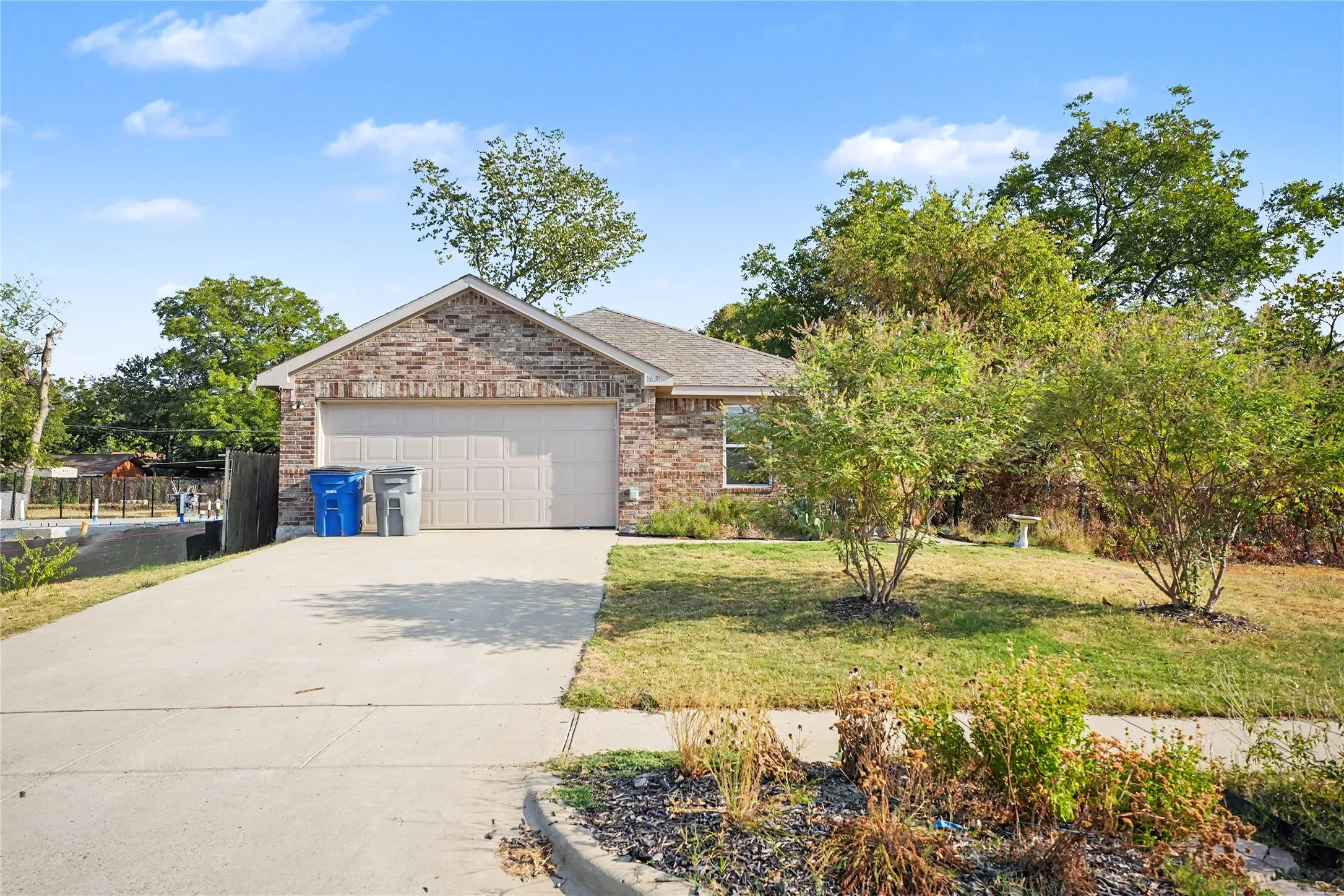 Single Family Residence For Sale in Dallas County , 1634 E Missouri Avenue, Dallas, Texas 75216, 4 Bedroom, 2 Bathroom, 2 Garage spaces, 2,041 Sqft, built in 2021, mls#21394704, Real Estate Agent in Dallas, Homes For Sale in Dallas county, Homes For Sale in Dallas, Realtor in Dallas Texas, Real Estate Brokerage Independent Realty Texas, Luminita Cordes Realtor