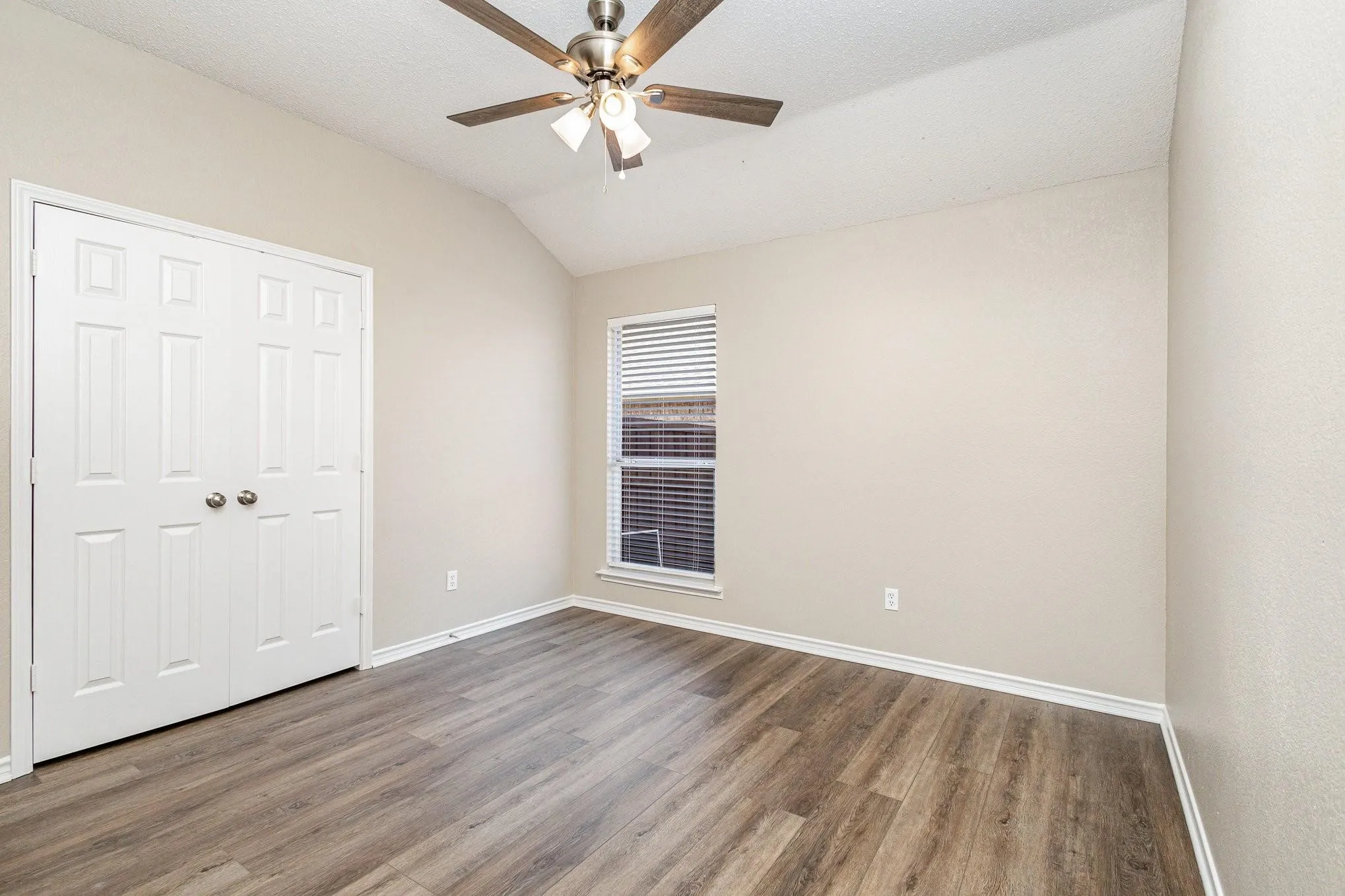 Single Family Residence For Rent in Collin County , 1817 Eastfork Lane, Wylie, Texas 75098, 3 Bedroom, 2 Bathroom, 2 Garage spaces, 2,065 Sqft, built in 2004, mls#21398563, Real Estate Agent in Wylie, Homes For Rent in Collin county, Homes For Rent in Wylie, Realtor in Wylie Texas, Real Estate Brokerage Independent Realty Texas, Luminita Cordes Realtor
