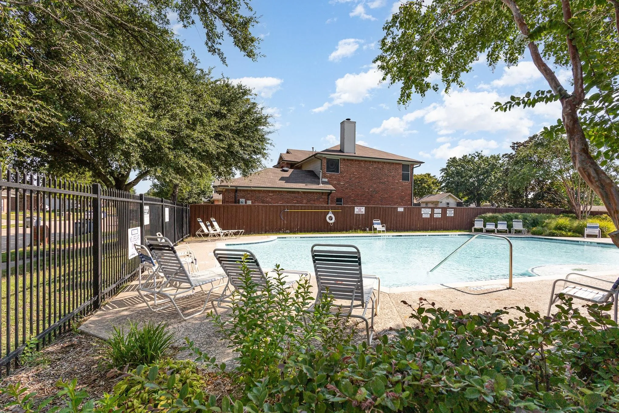 Single Family Residence For Rent in Collin County , 1817 Eastfork Lane, Wylie, Texas 75098, 3 Bedroom, 2 Bathroom, 2 Garage spaces, 2,065 Sqft, built in 2004, mls#21398563, Real Estate Agent in Wylie, Homes For Rent in Collin county, Homes For Rent in Wylie, Realtor in Wylie Texas, Real Estate Brokerage Independent Realty Texas, Luminita Cordes Realtor