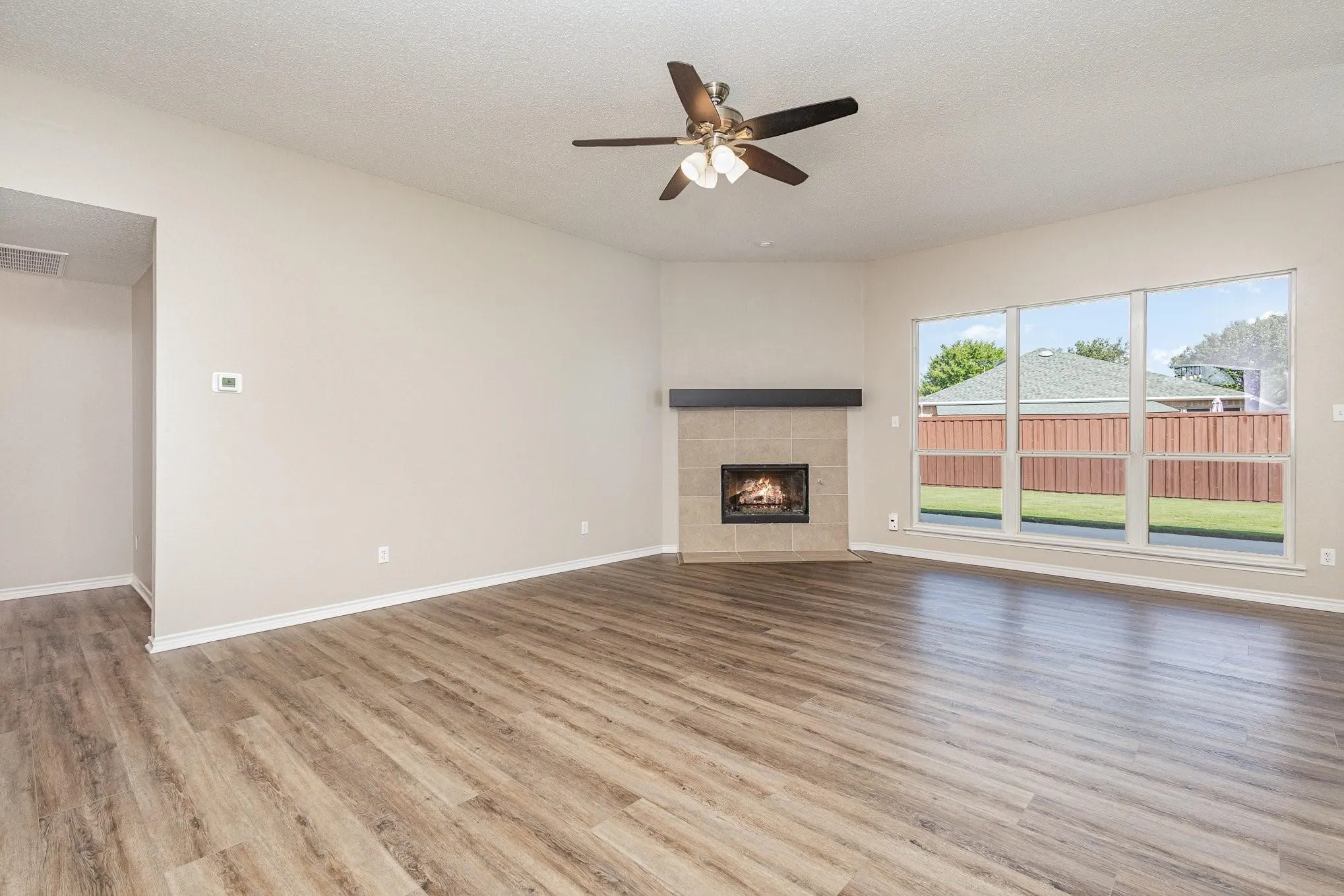 Single Family Residence For Rent in Collin County , 1817 Eastfork Lane, Wylie, Texas 75098, 3 Bedroom, 2 Bathroom, 2 Garage spaces, 2,065 Sqft, built in 2004, mls#21398563, Real Estate Agent in Wylie, Homes For Rent in Collin county, Homes For Rent in Wylie, Realtor in Wylie Texas, Real Estate Brokerage Independent Realty Texas, Luminita Cordes Realtor
