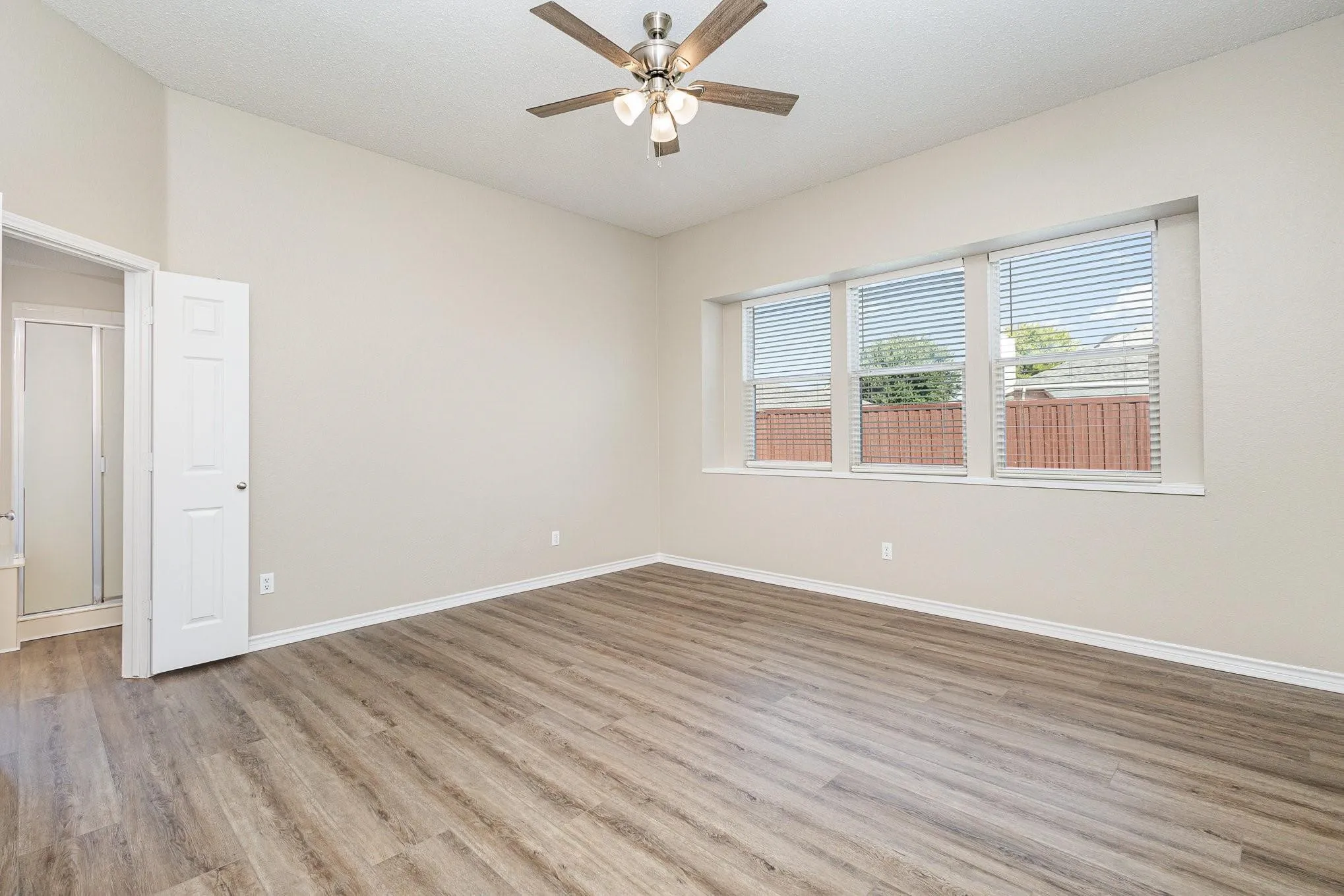 Single Family Residence For Rent in Collin County , 1817 Eastfork Lane, Wylie, Texas 75098, 3 Bedroom, 2 Bathroom, 2 Garage spaces, 2,065 Sqft, built in 2004, mls#21398563, Real Estate Agent in Wylie, Homes For Rent in Collin county, Homes For Rent in Wylie, Realtor in Wylie Texas, Real Estate Brokerage Independent Realty Texas, Luminita Cordes Realtor