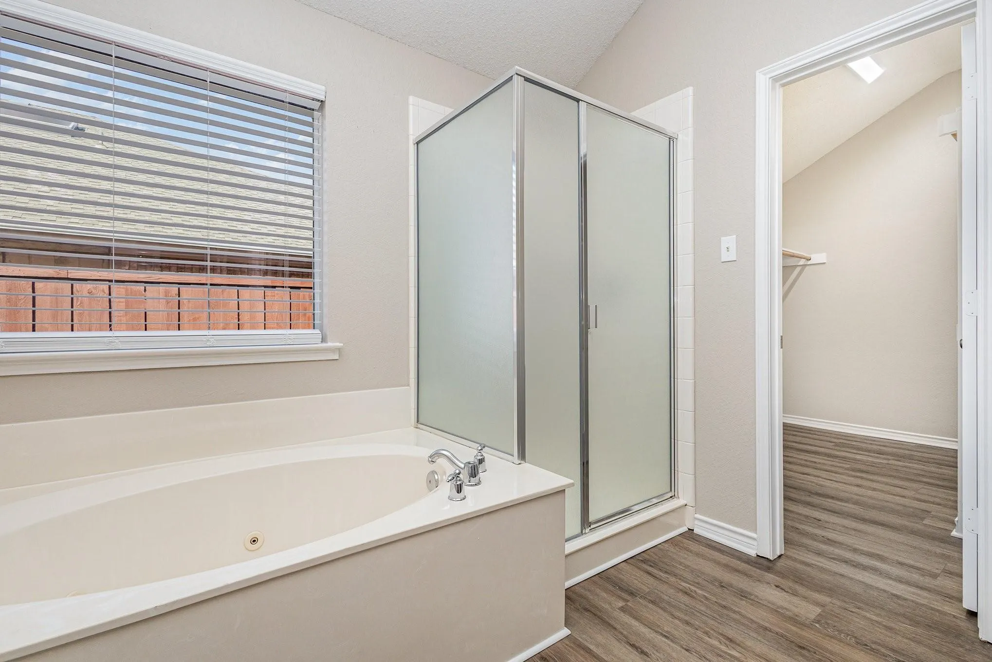 Single Family Residence For Rent in Collin County , 1817 Eastfork Lane, Wylie, Texas 75098, 3 Bedroom, 2 Bathroom, 2 Garage spaces, 2,065 Sqft, built in 2004, mls#21398563, Real Estate Agent in Wylie, Homes For Rent in Collin county, Homes For Rent in Wylie, Realtor in Wylie Texas, Real Estate Brokerage Independent Realty Texas, Luminita Cordes Realtor