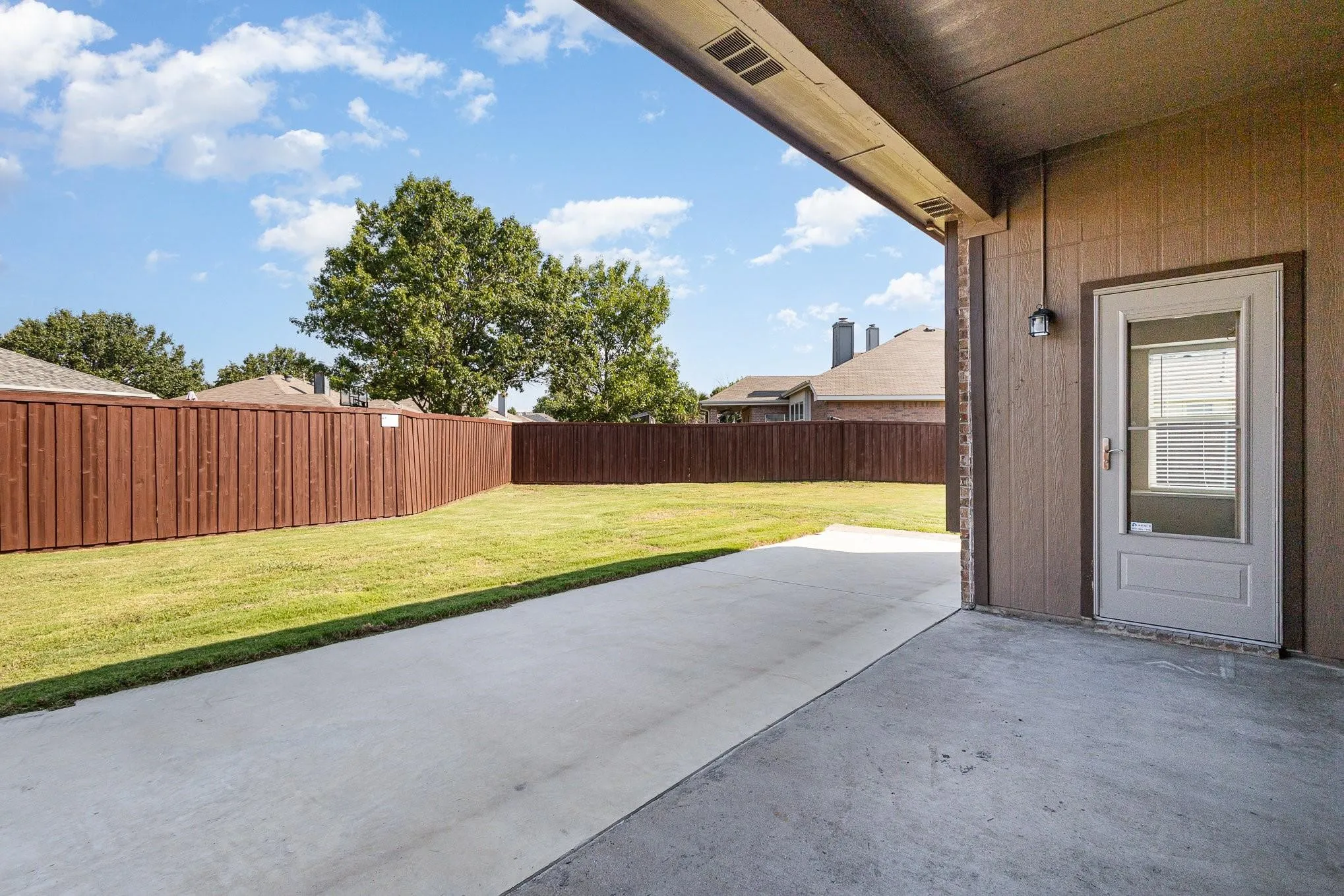 Single Family Residence For Rent in Collin County , 1817 Eastfork Lane, Wylie, Texas 75098, 3 Bedroom, 2 Bathroom, 2 Garage spaces, 2,065 Sqft, built in 2004, mls#21398563, Real Estate Agent in Wylie, Homes For Rent in Collin county, Homes For Rent in Wylie, Realtor in Wylie Texas, Real Estate Brokerage Independent Realty Texas, Luminita Cordes Realtor