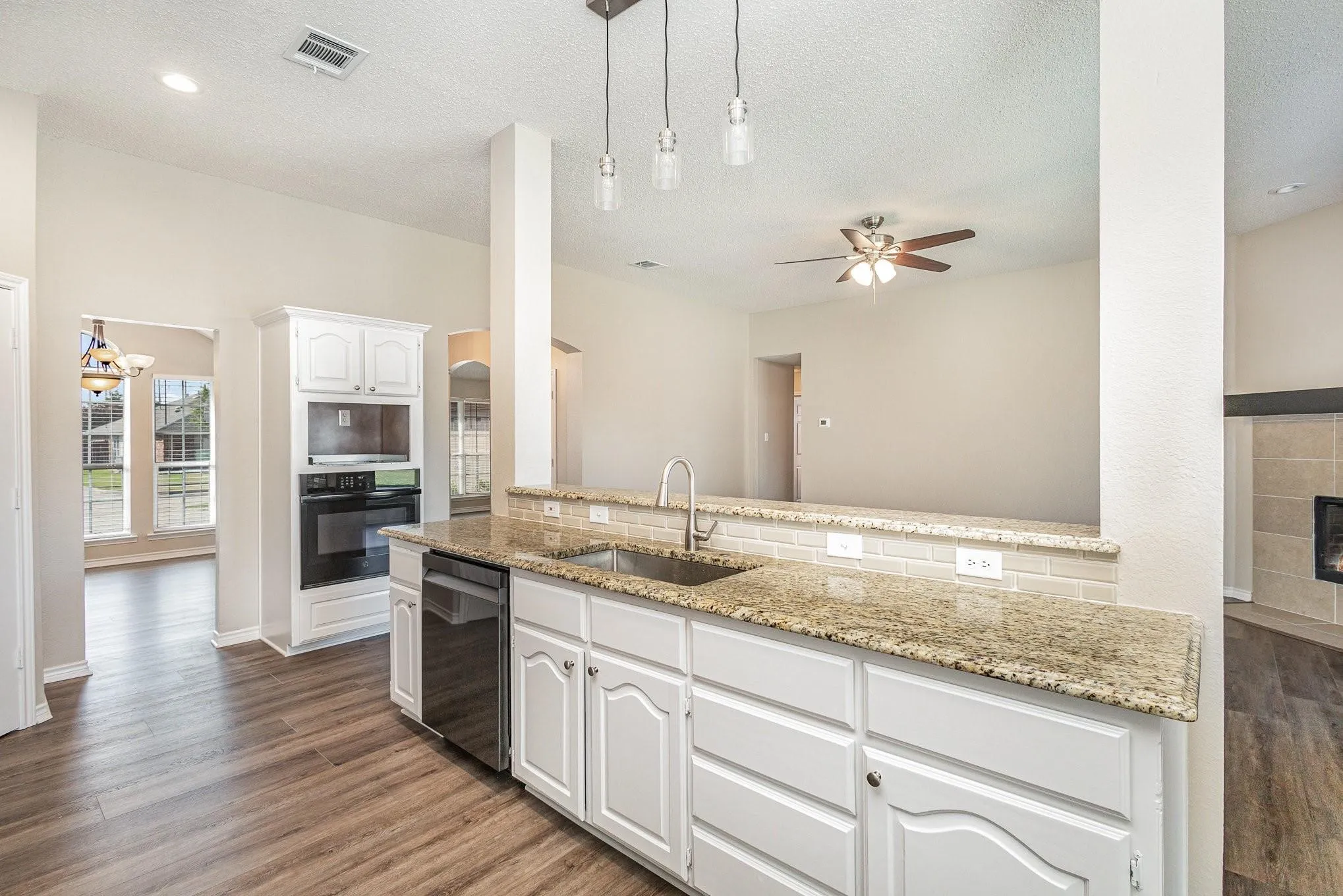 Single Family Residence For Rent in Collin County , 1817 Eastfork Lane, Wylie, Texas 75098, 3 Bedroom, 2 Bathroom, 2 Garage spaces, 2,065 Sqft, built in 2004, mls#21398563, Real Estate Agent in Wylie, Homes For Rent in Collin county, Homes For Rent in Wylie, Realtor in Wylie Texas, Real Estate Brokerage Independent Realty Texas, Luminita Cordes Realtor