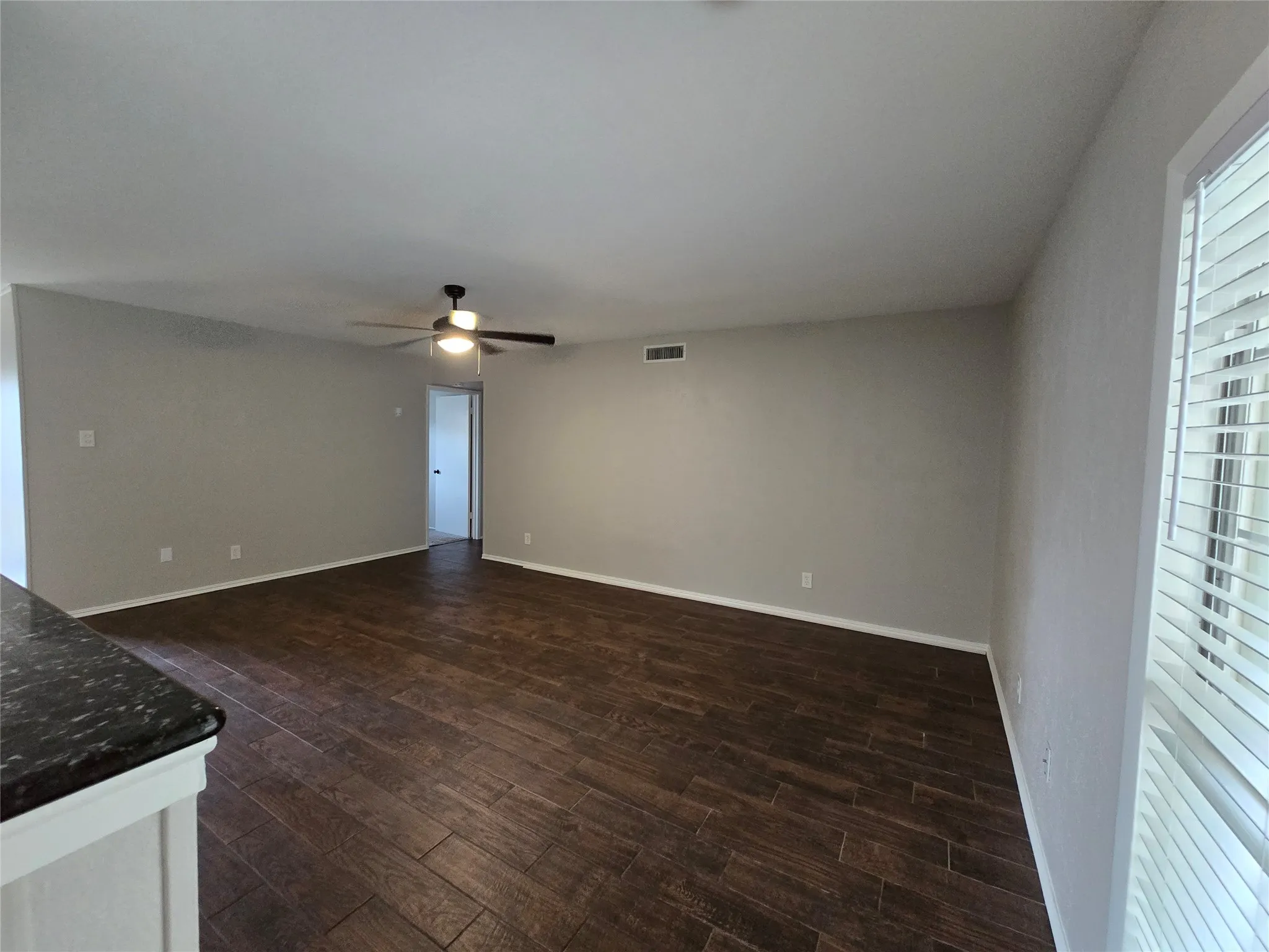 Single Family Residence For Rent in Dallas County , 110 Yorkshire Street, Cedar Hill, Texas 75104, 4 Bedroom, 2 Bathroom, Garage spaces, 1,713 Sqft, built in 1970, mls#21402277, Real Estate Agent in Cedar Hill, Homes For Rent in Dallas county, Homes For Rent in Cedar Hill, Realtor in Cedar Hill Texas, Real Estate Brokerage Independent Realty Texas, Luminita Cordes Realtor