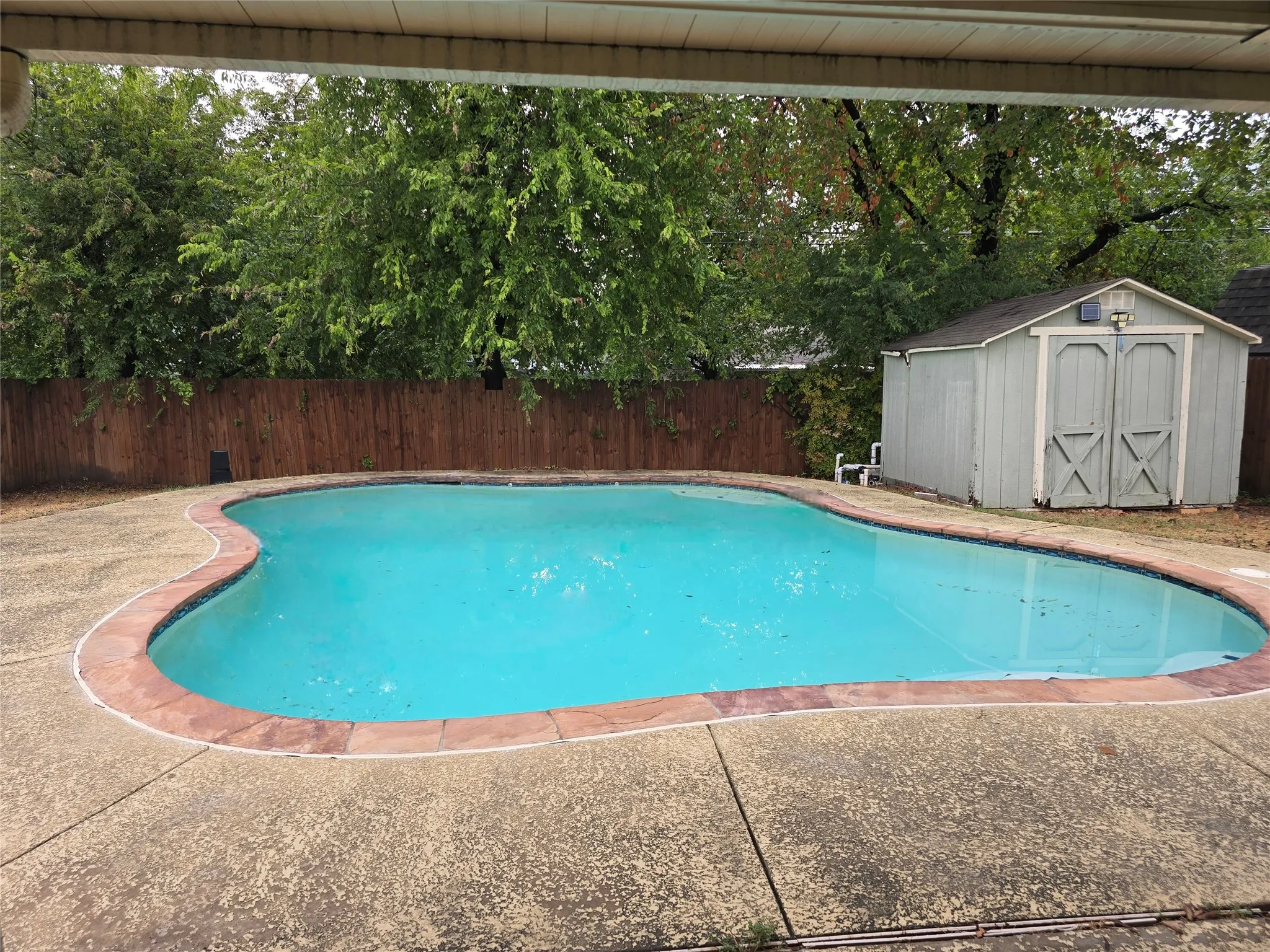Single Family Residence For Rent in Dallas County , 110 Yorkshire Street, Cedar Hill, Texas 75104, 4 Bedroom, 2 Bathroom, Garage spaces, 1,713 Sqft, built in 1970, mls#21402277, Real Estate Agent in Cedar Hill, Homes For Rent in Dallas county, Homes For Rent in Cedar Hill, Realtor in Cedar Hill Texas, Real Estate Brokerage Independent Realty Texas, Luminita Cordes Realtor