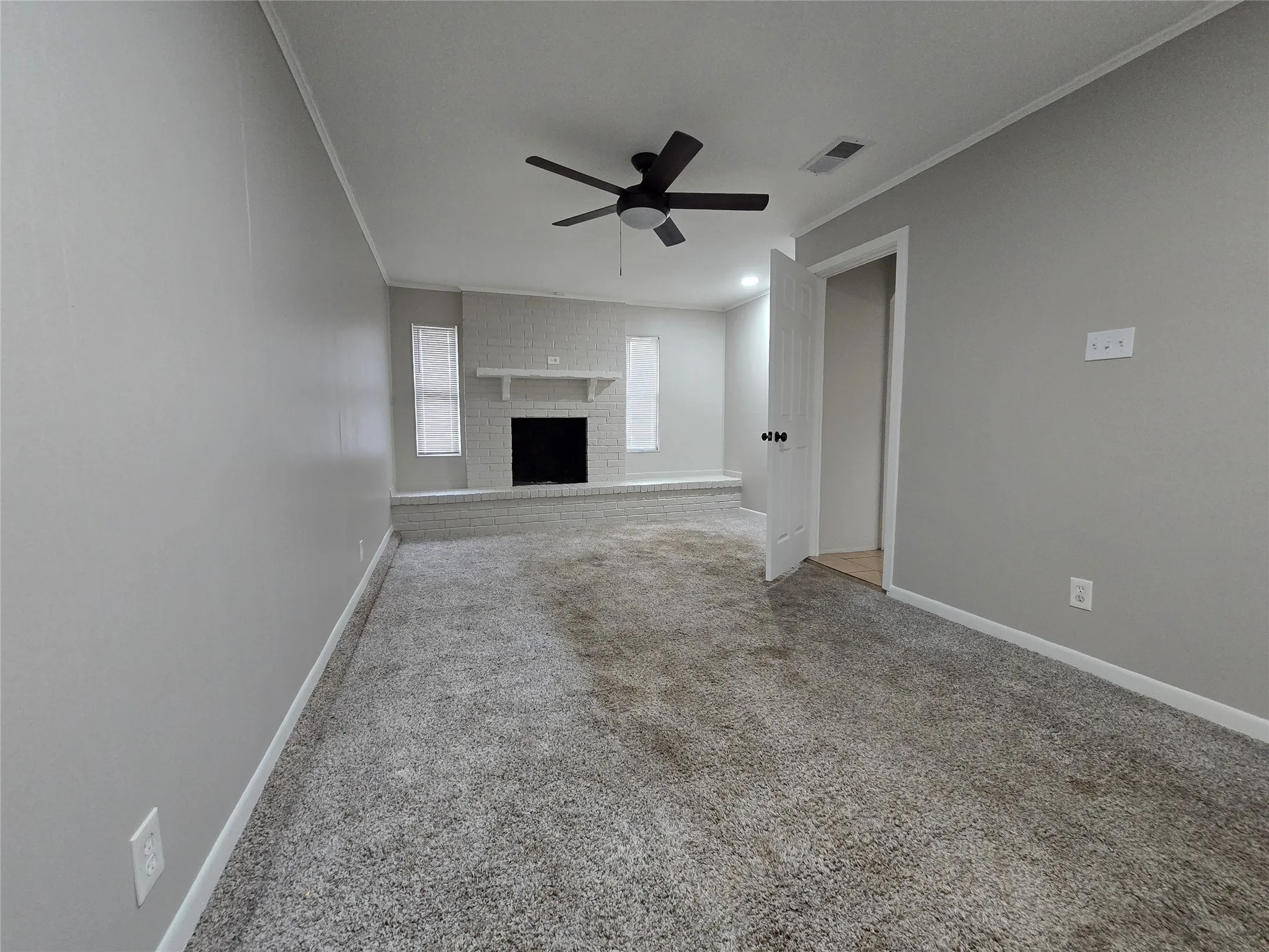 Single Family Residence For Rent in Dallas County , 110 Yorkshire Street, Cedar Hill, Texas 75104, 4 Bedroom, 2 Bathroom, Garage spaces, 1,713 Sqft, built in 1970, mls#21402277, Real Estate Agent in Cedar Hill, Homes For Rent in Dallas county, Homes For Rent in Cedar Hill, Realtor in Cedar Hill Texas, Real Estate Brokerage Independent Realty Texas, Luminita Cordes Realtor
