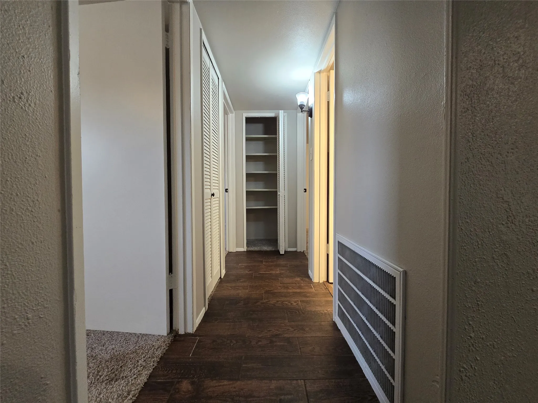 Single Family Residence For Rent in Dallas County , 110 Yorkshire Street, Cedar Hill, Texas 75104, 4 Bedroom, 2 Bathroom, Garage spaces, 1,713 Sqft, built in 1970, mls#21402277, Real Estate Agent in Cedar Hill, Homes For Rent in Dallas county, Homes For Rent in Cedar Hill, Realtor in Cedar Hill Texas, Real Estate Brokerage Independent Realty Texas, Luminita Cordes Realtor