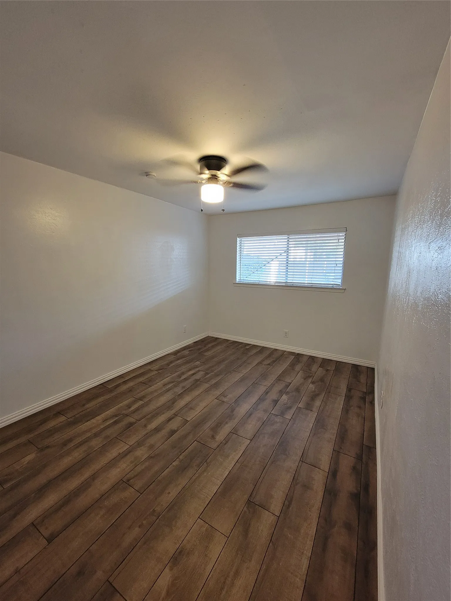 Condominium For Sale in Dallas County , 3520 Parkridge Drive 114, Dallas, Texas 75234, 2 Bedroom, 1 Bathroom, Garage spaces, 779 Sqft, built in 1982, mls#21402279, Real Estate Agent in Dallas, Homes For Sale in Dallas county, Homes For Sale in Dallas, Realtor in Dallas Texas, Real Estate Brokerage Independent Realty Texas, Luminita Cordes Realtor