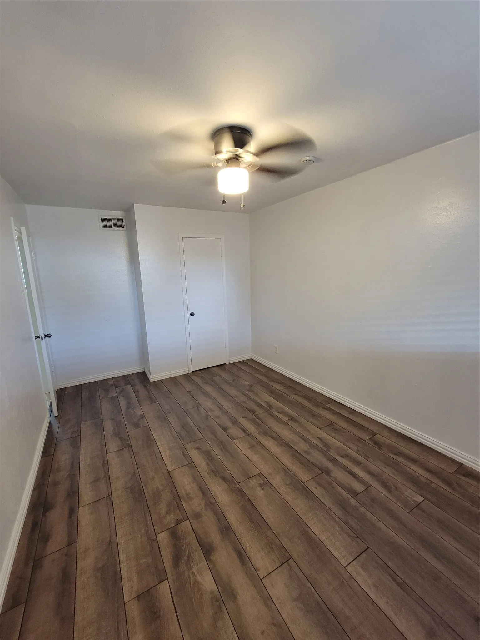Condominium For Sale in Dallas County , 3520 Parkridge Drive 114, Dallas, Texas 75234, 2 Bedroom, 1 Bathroom, Garage spaces, 779 Sqft, built in 1982, mls#21402279, Real Estate Agent in Dallas, Homes For Sale in Dallas county, Homes For Sale in Dallas, Realtor in Dallas Texas, Real Estate Brokerage Independent Realty Texas, Luminita Cordes Realtor