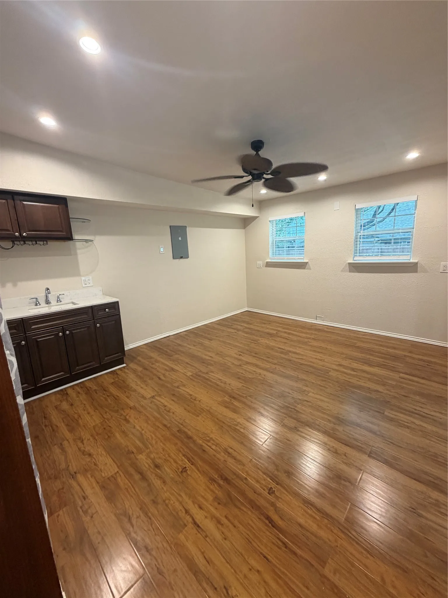 Single Family Residence For Rent in Tarrant County , 4724 Birchbend Lane, Fort Worth, Texas 76137, 3 Bedroom, 2 Bathroom, 2 Garage spaces, 1,940 Sqft, built in 1992, mls#21402280, Real Estate Agent in Fort Worth, Homes For Rent in Tarrant county, Homes For Rent in Fort Worth, Realtor in Fort Worth Texas, Real Estate Brokerage Independent Realty Texas, Luminita Cordes Realtor