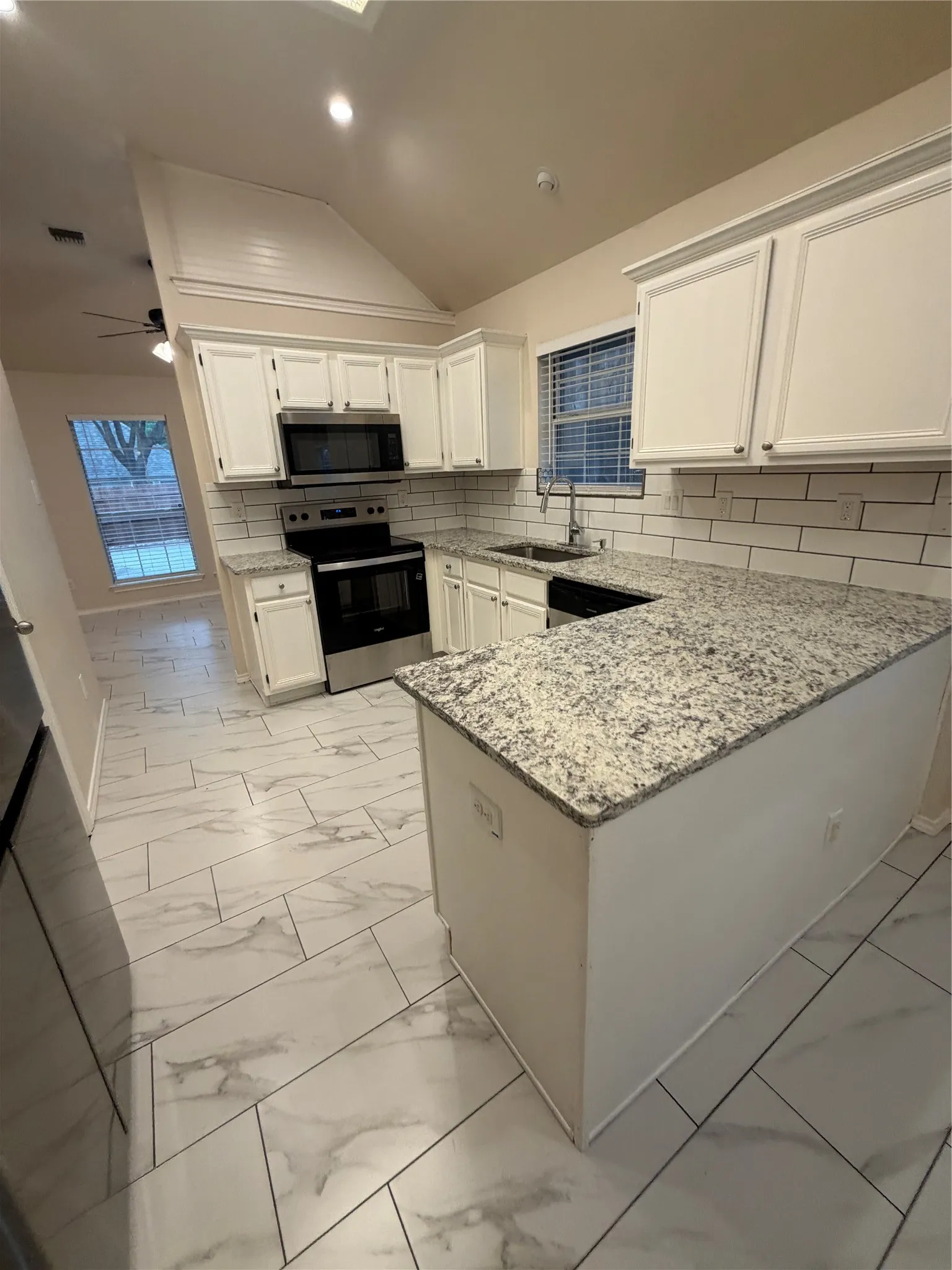 Single Family Residence For Rent in Tarrant County , 4724 Birchbend Lane, Fort Worth, Texas 76137, 3 Bedroom, 2 Bathroom, 2 Garage spaces, 1,940 Sqft, built in 1992, mls#21402280, Real Estate Agent in Fort Worth, Homes For Rent in Tarrant county, Homes For Rent in Fort Worth, Realtor in Fort Worth Texas, Real Estate Brokerage Independent Realty Texas, Luminita Cordes Realtor