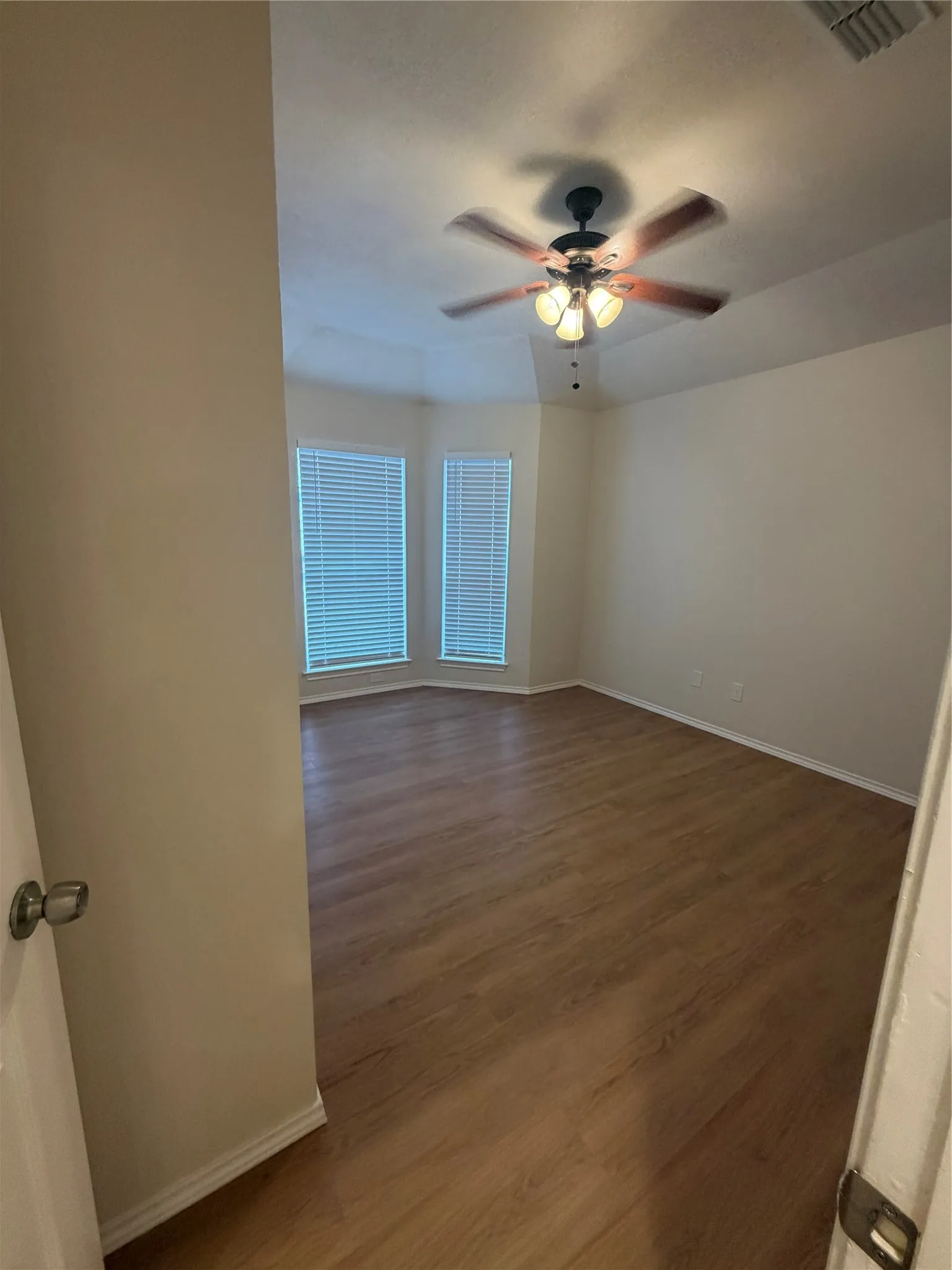 Single Family Residence For Rent in Tarrant County , 4724 Birchbend Lane, Fort Worth, Texas 76137, 3 Bedroom, 2 Bathroom, 2 Garage spaces, 1,940 Sqft, built in 1992, mls#21402280, Real Estate Agent in Fort Worth, Homes For Rent in Tarrant county, Homes For Rent in Fort Worth, Realtor in Fort Worth Texas, Real Estate Brokerage Independent Realty Texas, Luminita Cordes Realtor