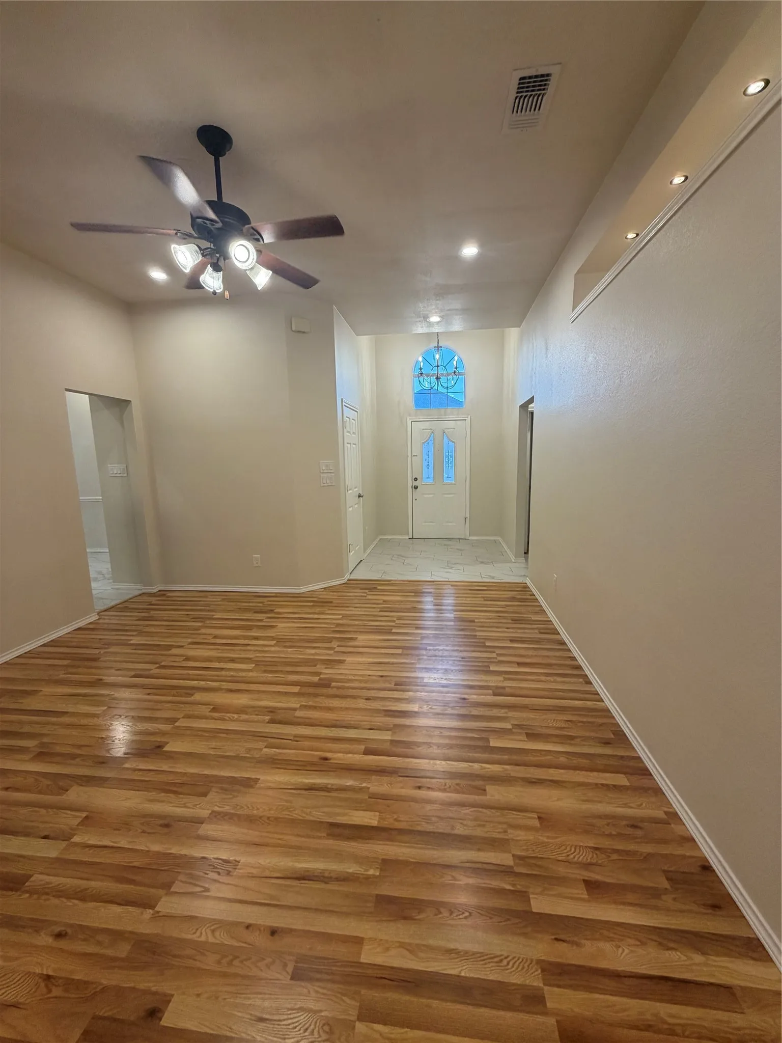Single Family Residence For Rent in Tarrant County , 4724 Birchbend Lane, Fort Worth, Texas 76137, 3 Bedroom, 2 Bathroom, 2 Garage spaces, 1,940 Sqft, built in 1992, mls#21402280, Real Estate Agent in Fort Worth, Homes For Rent in Tarrant county, Homes For Rent in Fort Worth, Realtor in Fort Worth Texas, Real Estate Brokerage Independent Realty Texas, Luminita Cordes Realtor