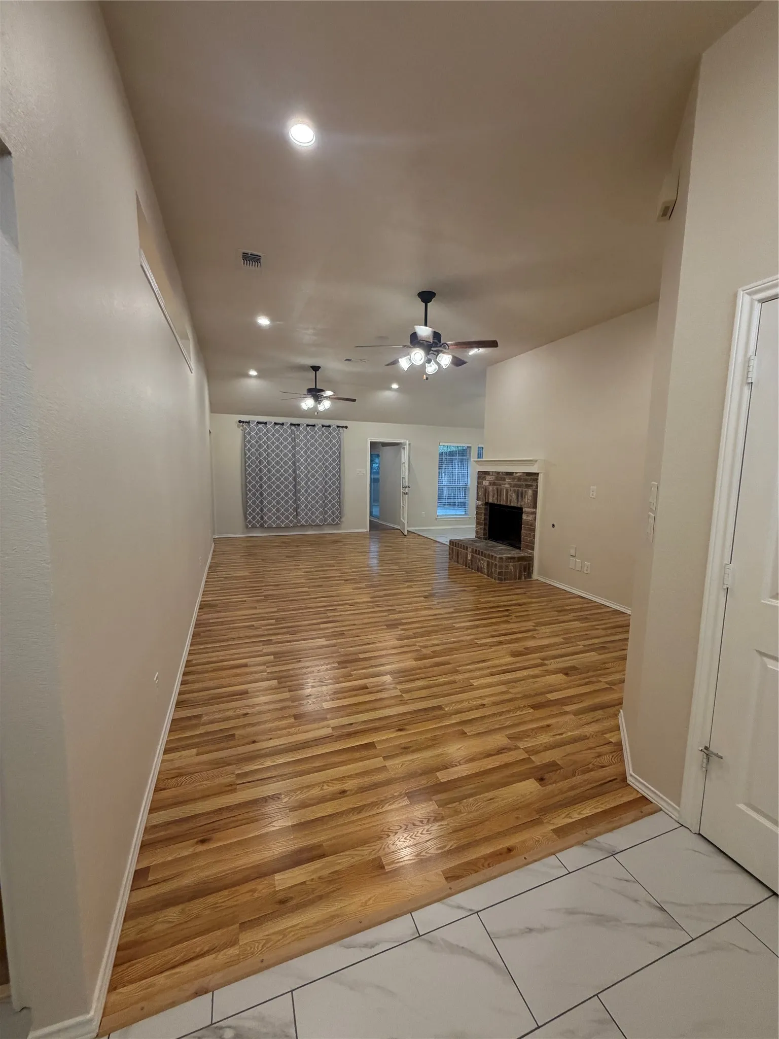 Single Family Residence For Rent in Tarrant County , 4724 Birchbend Lane, Fort Worth, Texas 76137, 3 Bedroom, 2 Bathroom, 2 Garage spaces, 1,940 Sqft, built in 1992, mls#21402280, Real Estate Agent in Fort Worth, Homes For Rent in Tarrant county, Homes For Rent in Fort Worth, Realtor in Fort Worth Texas, Real Estate Brokerage Independent Realty Texas, Luminita Cordes Realtor