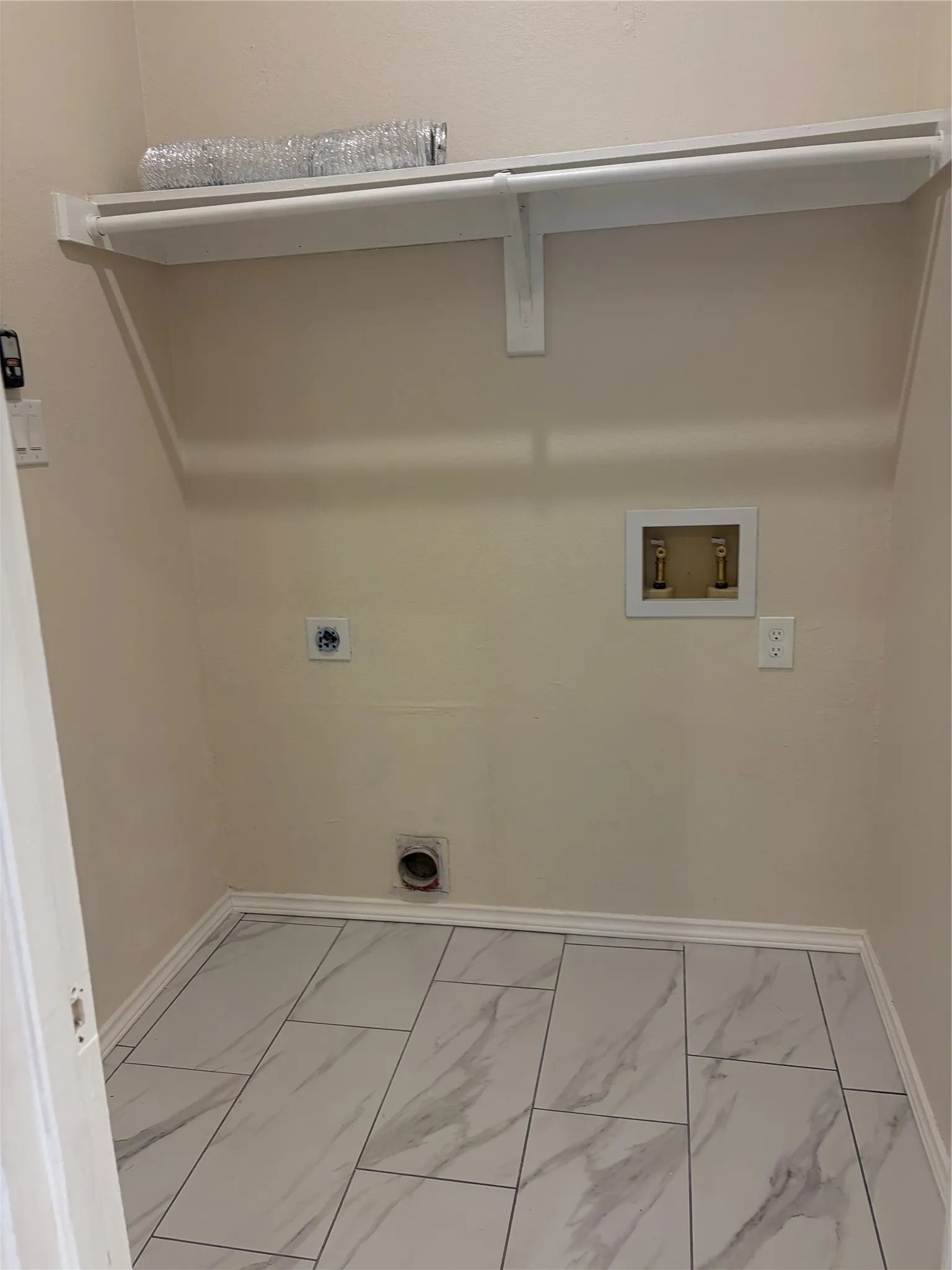 Single Family Residence For Rent in Tarrant County , 4724 Birchbend Lane, Fort Worth, Texas 76137, 3 Bedroom, 2 Bathroom, 2 Garage spaces, 1,940 Sqft, built in 1992, mls#21402280, Real Estate Agent in Fort Worth, Homes For Rent in Tarrant county, Homes For Rent in Fort Worth, Realtor in Fort Worth Texas, Real Estate Brokerage Independent Realty Texas, Luminita Cordes Realtor