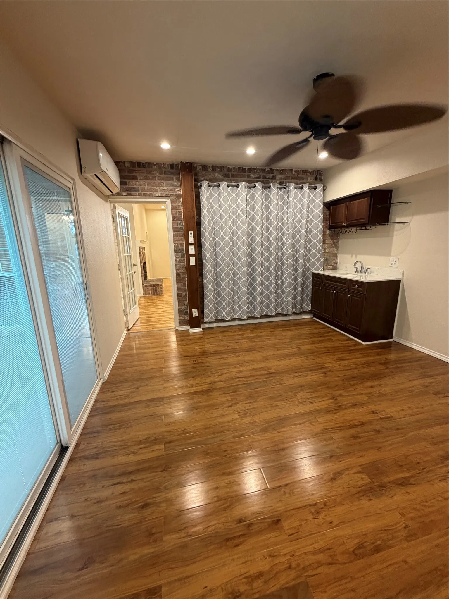 Single Family Residence For Rent in Tarrant County , 4724 Birchbend Lane, Fort Worth, Texas 76137, 3 Bedroom, 2 Bathroom, 2 Garage spaces, 1,940 Sqft, built in 1992, mls#21402280, Real Estate Agent in Fort Worth, Homes For Rent in Tarrant county, Homes For Rent in Fort Worth, Realtor in Fort Worth Texas, Real Estate Brokerage Independent Realty Texas, Luminita Cordes Realtor
