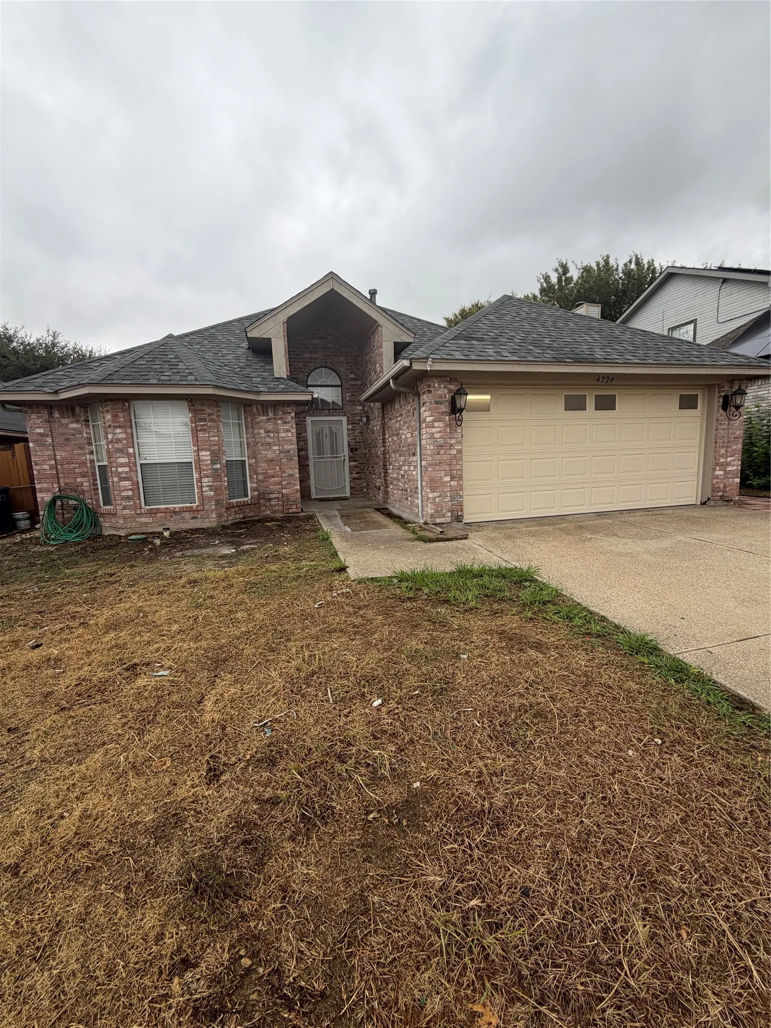 Single Family Residence For Rent in Tarrant County , 4724 Birchbend Lane, Fort Worth, Texas 76137, 3 Bedroom, 2 Bathroom, 2 Garage spaces, 1,940 Sqft, built in 1992, mls#21402280, Real Estate Agent in Fort Worth, Homes For Rent in Tarrant county, Homes For Rent in Fort Worth, Realtor in Fort Worth Texas, Real Estate Brokerage Independent Realty Texas, Luminita Cordes Realtor