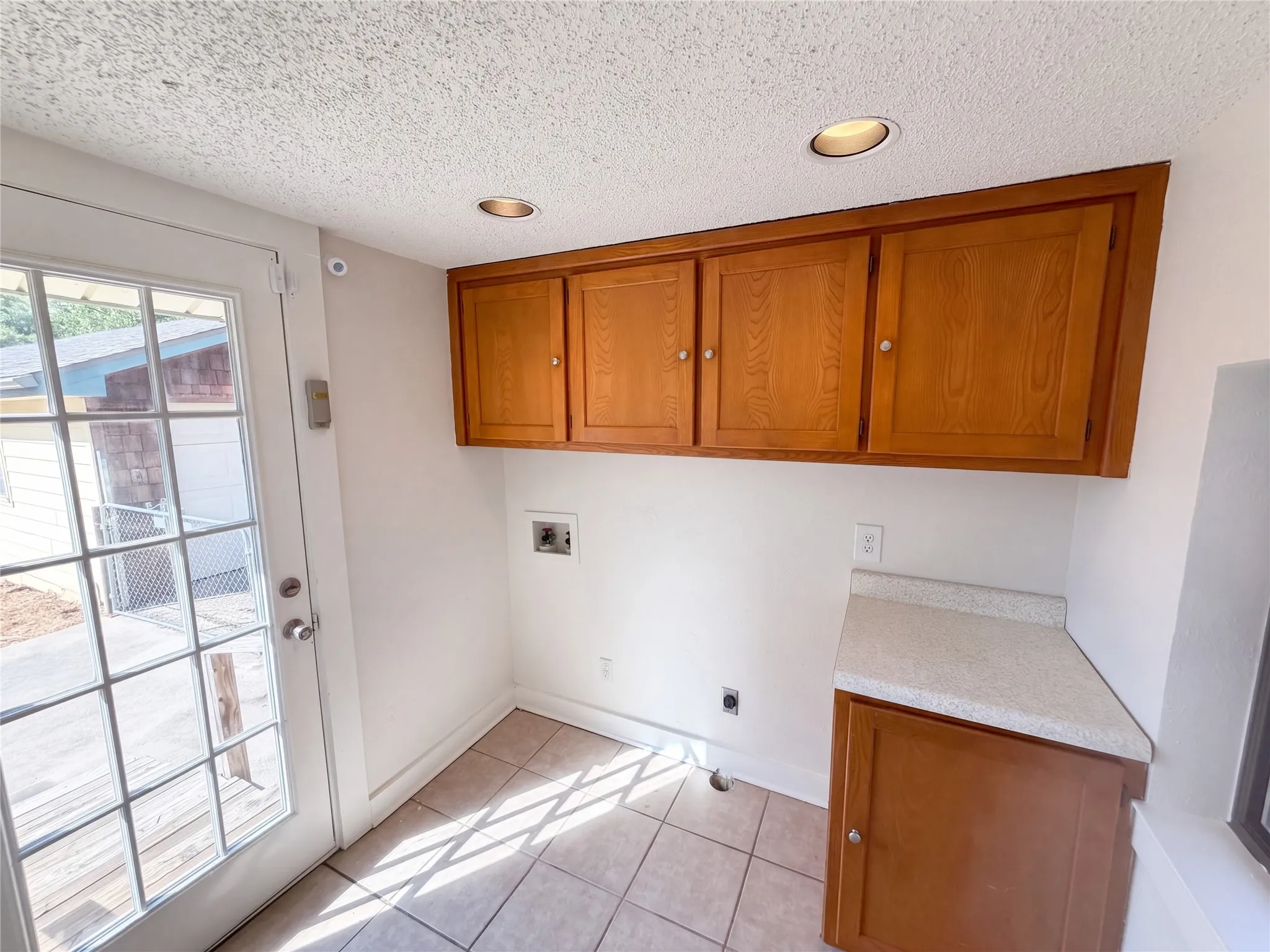 Single Family Residence For Sale in Tarrant County , 5609 Baylor Avenue, River Oaks, Texas 76114, 3 Bedroom, 2 Bathroom, 4 Garage spaces, 1,578 Sqft, built in 1937, mls#21400205, Real Estate Agent in River Oaks, Homes For Sale in Tarrant county, Homes For Sale in River Oaks, Realtor in River Oaks Texas, Real Estate Brokerage Independent Realty Texas, Luminita Cordes Realtor