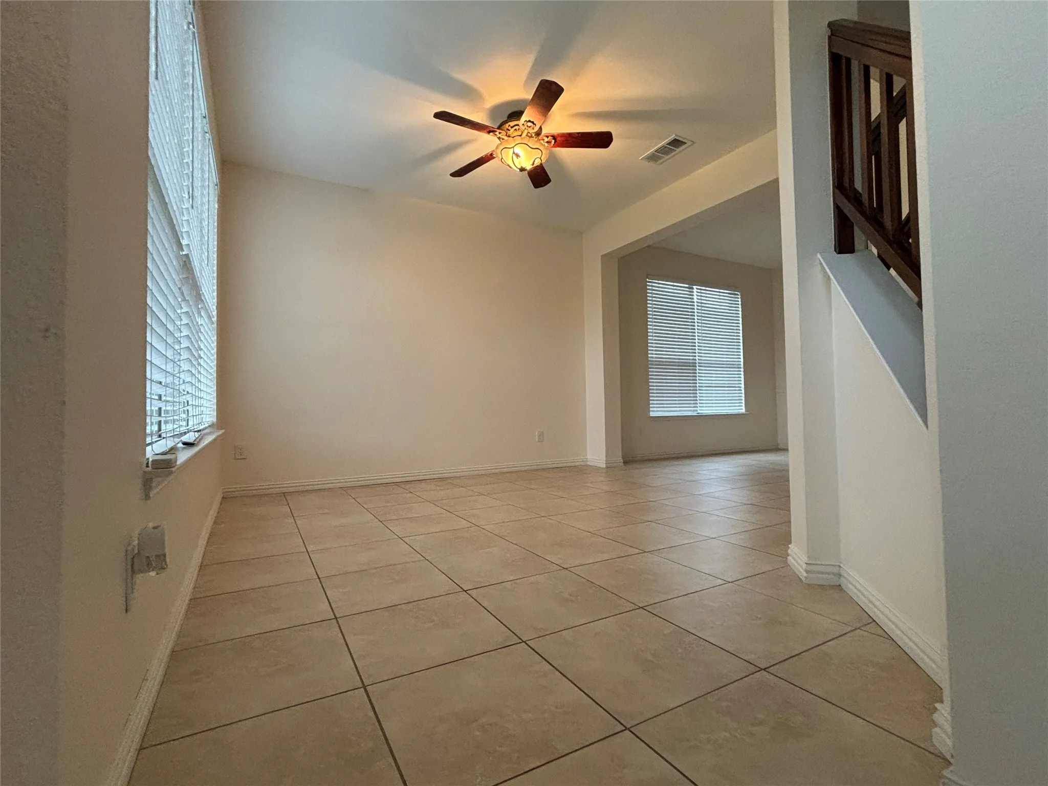 Single Family Residence For Rent in Tarrant County , 2713 Clovermeadow Drive, Fort Worth, Texas 76123, 3 Bedroom, 3 Bathroom, 2 Garage spaces, 2,225 Sqft, built in 1993, mls#21402229, Real Estate Agent in Fort Worth, Homes For Rent in Tarrant county, Homes For Rent in Fort Worth, Realtor in Fort Worth Texas, Real Estate Brokerage Independent Realty Texas, Luminita Cordes Realtor