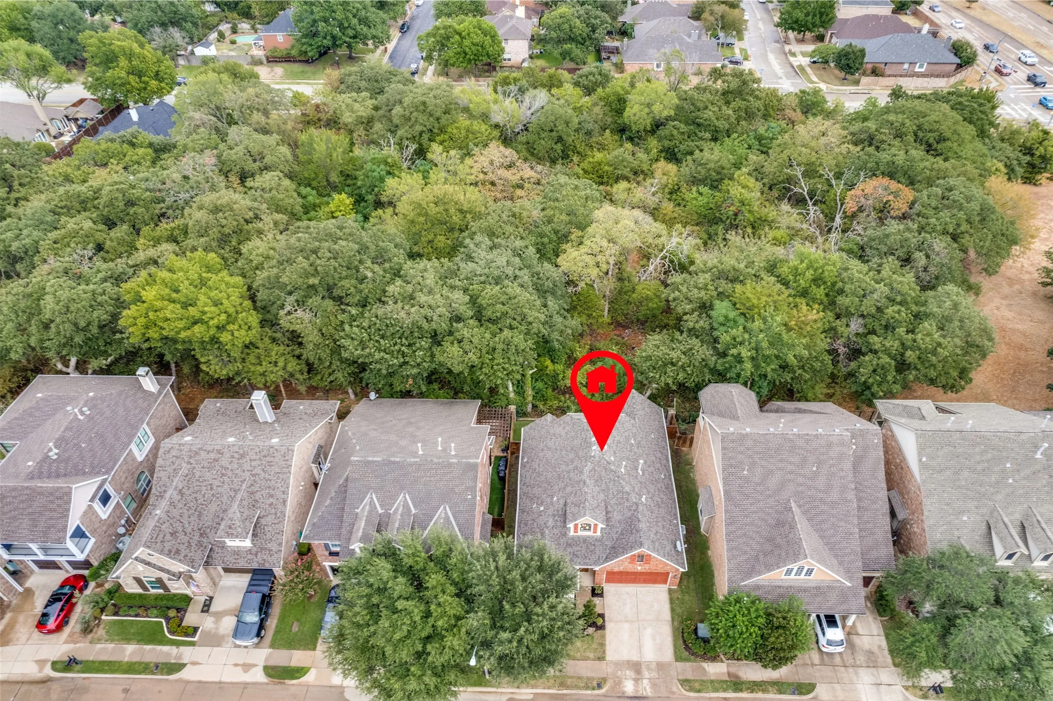 Single Family Residence For Sale in Tarrant County , 2206 Muskeg Lane, Euless, Texas 76039, 3 Bedroom, 3 Bathroom, 2 Garage spaces, 1,888 Sqft, built in 2004, mls#21394796, Real Estate Agent in Euless, Homes For Sale in Tarrant county, Homes For Sale in Euless, Realtor in Euless Texas, Real Estate Brokerage Independent Realty Texas, Luminita Cordes Realtor