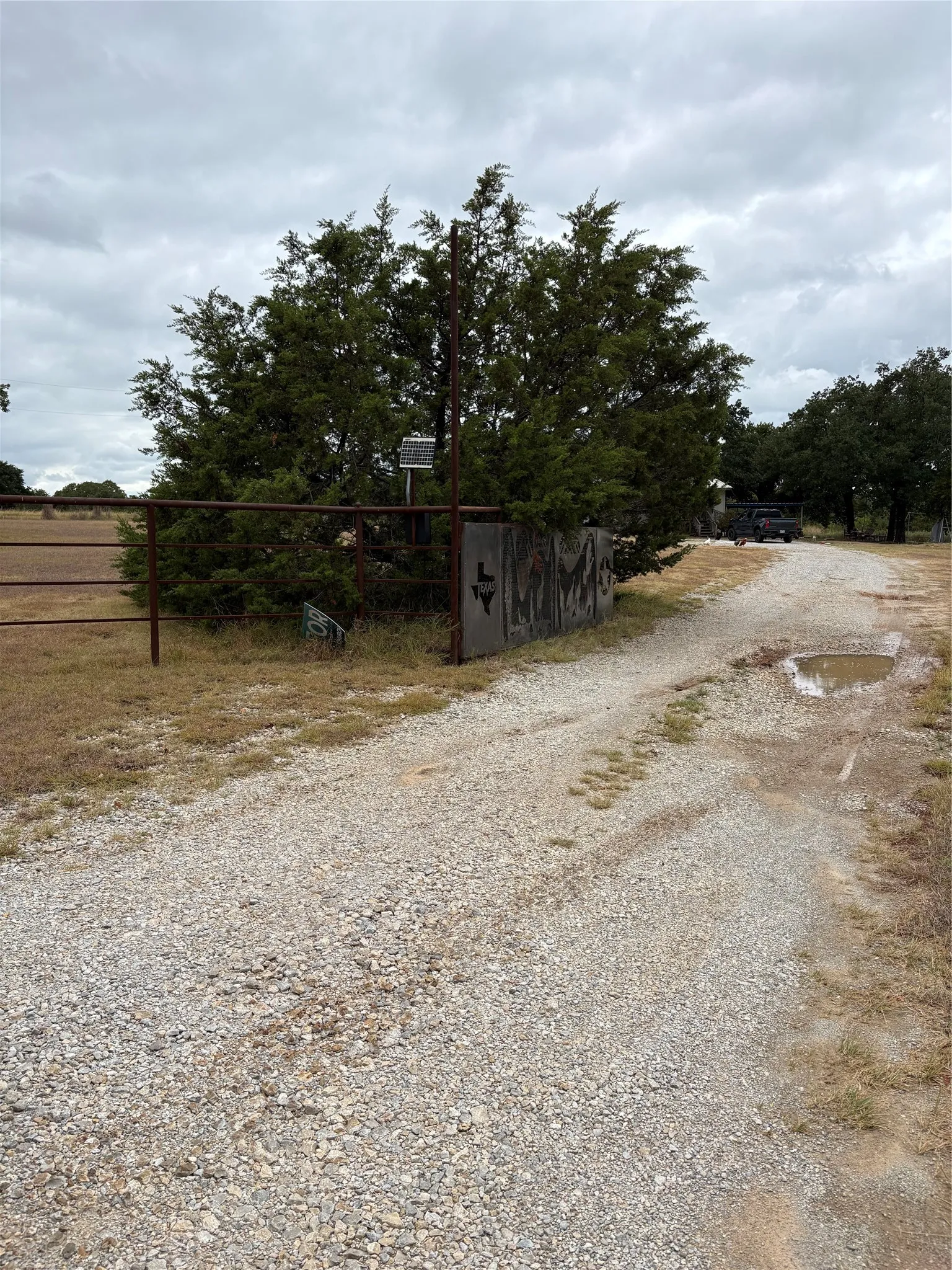 Mobile Home For Sale in Wise County , 1377 County Road 3838, Bridgeport, Texas 76426, 3 Bedroom, 2 Bathroom, Garage spaces, 1,120 Sqft, built in 1998, mls#21400483, Real Estate Agent in Bridgeport, Homes For Sale in Wise county, Homes For Sale in Bridgeport, Realtor in Bridgeport Texas, Real Estate Brokerage Independent Realty Texas, Luminita Cordes Realtor
