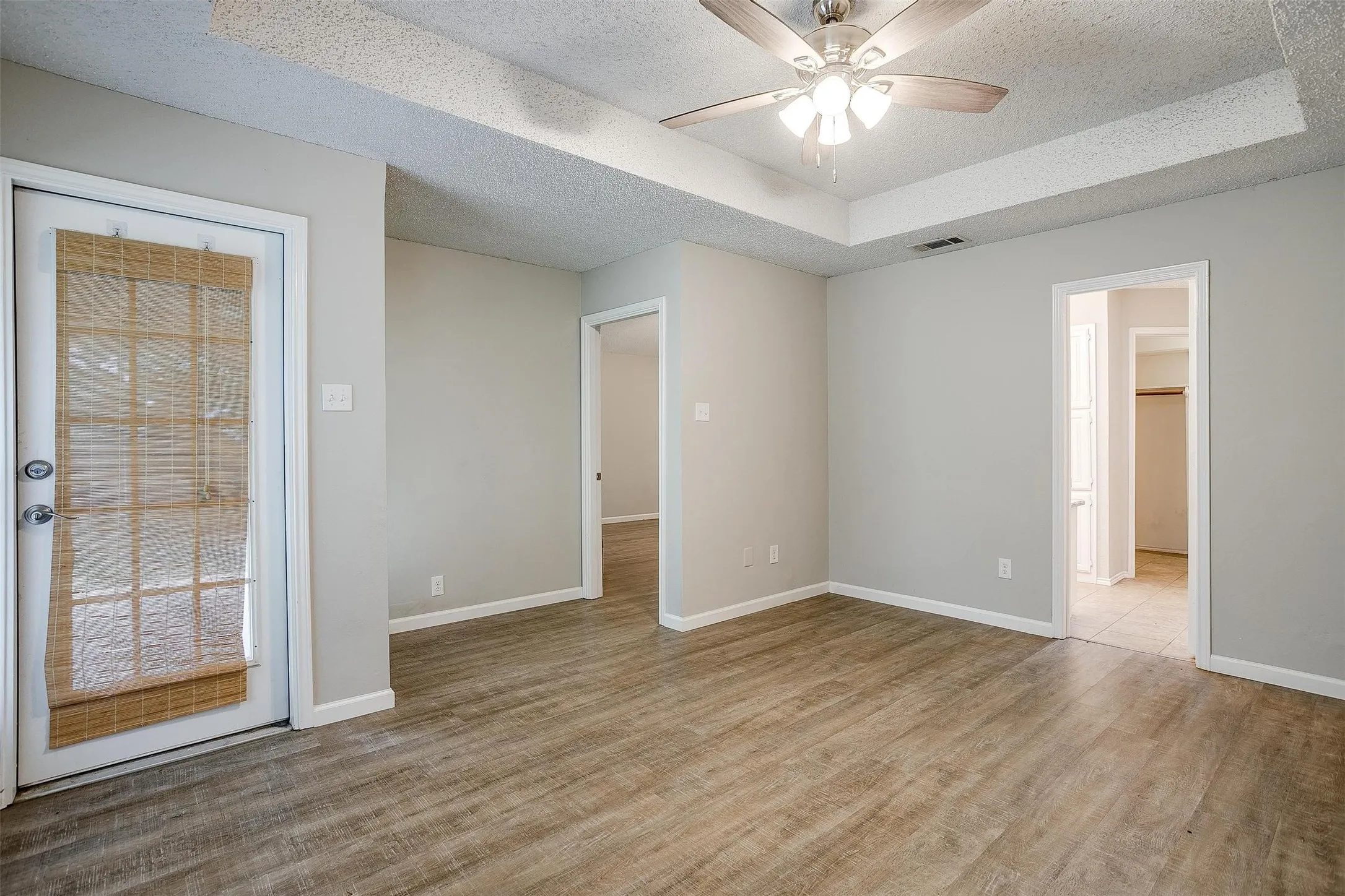 Single Family Residence For Rent in Tarrant County , 5909 Kesler Drive, Arlington, Texas 76017, 3 Bedroom, 2 Bathroom, 2 Garage spaces, 1,351 Sqft, built in 1986, mls#21402291, Real Estate Agent in Arlington, Homes For Rent in Tarrant county, Homes For Rent in Arlington, Realtor in Arlington Texas, Real Estate Brokerage Independent Realty Texas, Luminita Cordes Realtor