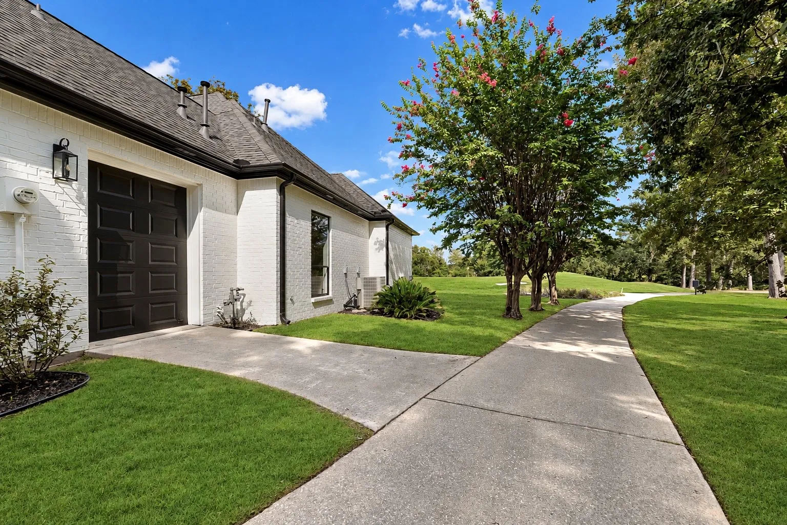 Single Family Residence For Sale in Cherokee County , 169 Dogwood Lakes Circle, Bullard, Texas 75757, 4 Bedroom, 4 Bathroom, 3 Garage spaces, 4,248 Sqft, built in 2001, mls#21402293, Real Estate Agent in Bullard, Homes For Sale in Cherokee county, Homes For Sale in Bullard, Realtor in Bullard Texas, Real Estate Brokerage Independent Realty Texas, Luminita Cordes Realtor