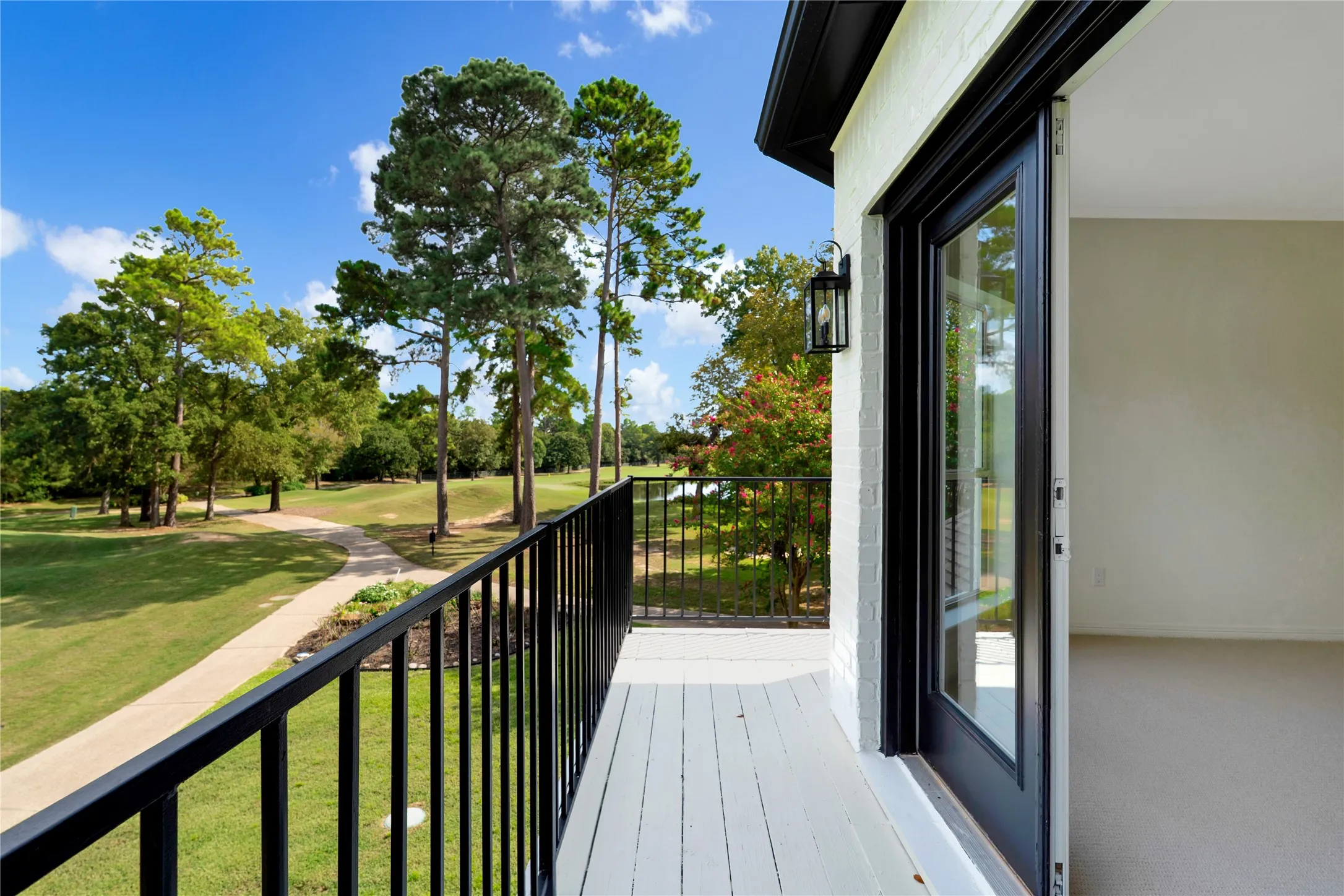 Single Family Residence For Sale in Cherokee County , 169 Dogwood Lakes Circle, Bullard, Texas 75757, 4 Bedroom, 4 Bathroom, 3 Garage spaces, 4,248 Sqft, built in 2001, mls#21402293, Real Estate Agent in Bullard, Homes For Sale in Cherokee county, Homes For Sale in Bullard, Realtor in Bullard Texas, Real Estate Brokerage Independent Realty Texas, Luminita Cordes Realtor