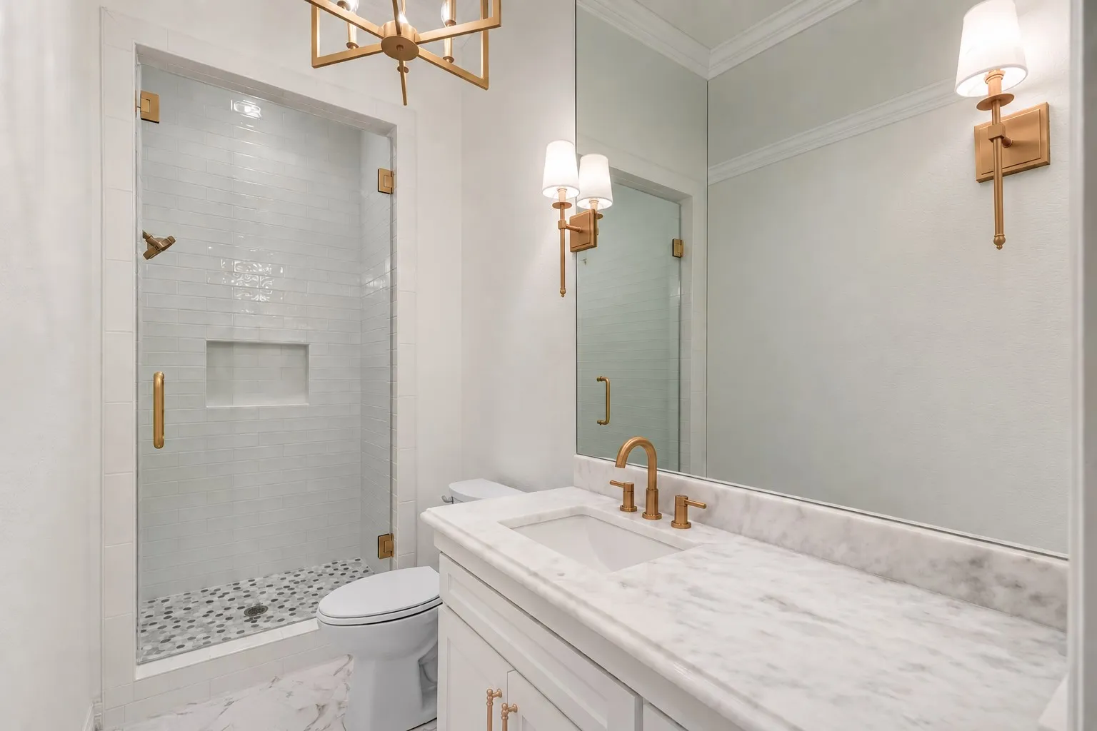 Single Family Residence For Sale in Cherokee County , 169 Dogwood Lakes Circle, Bullard, Texas 75757, 4 Bedroom, 4 Bathroom, 3 Garage spaces, 4,248 Sqft, built in 2001, mls#21402293, Real Estate Agent in Bullard, Homes For Sale in Cherokee county, Homes For Sale in Bullard, Realtor in Bullard Texas, Real Estate Brokerage Independent Realty Texas, Luminita Cordes Realtor