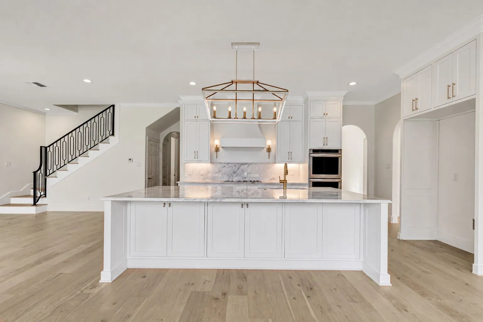 Single Family Residence For Sale in Cherokee County , 169 Dogwood Lakes Circle, Bullard, Texas 75757, 4 Bedroom, 4 Bathroom, 3 Garage spaces, 4,248 Sqft, built in 2001, mls#21402293, Real Estate Agent in Bullard, Homes For Sale in Cherokee county, Homes For Sale in Bullard, Realtor in Bullard Texas, Real Estate Brokerage Independent Realty Texas, Luminita Cordes Realtor
