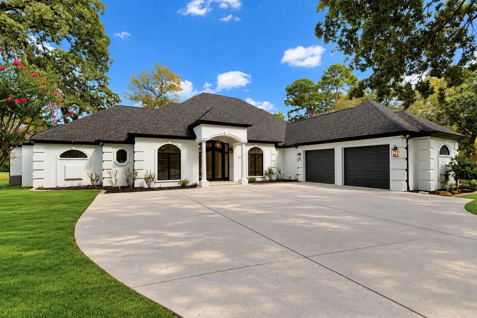Single Family Residence For Sale in Cherokee County , 169 Dogwood Lakes Circle, Bullard, Texas 75757, 4 Bedroom, 4 Bathroom, 3 Garage spaces, 4,248 Sqft, built in 2001, mls#21402293, Real Estate Agent in Bullard, Homes For Sale in Cherokee county, Homes For Sale in Bullard, Realtor in Bullard Texas, Real Estate Brokerage Independent Realty Texas, Luminita Cordes Realtor