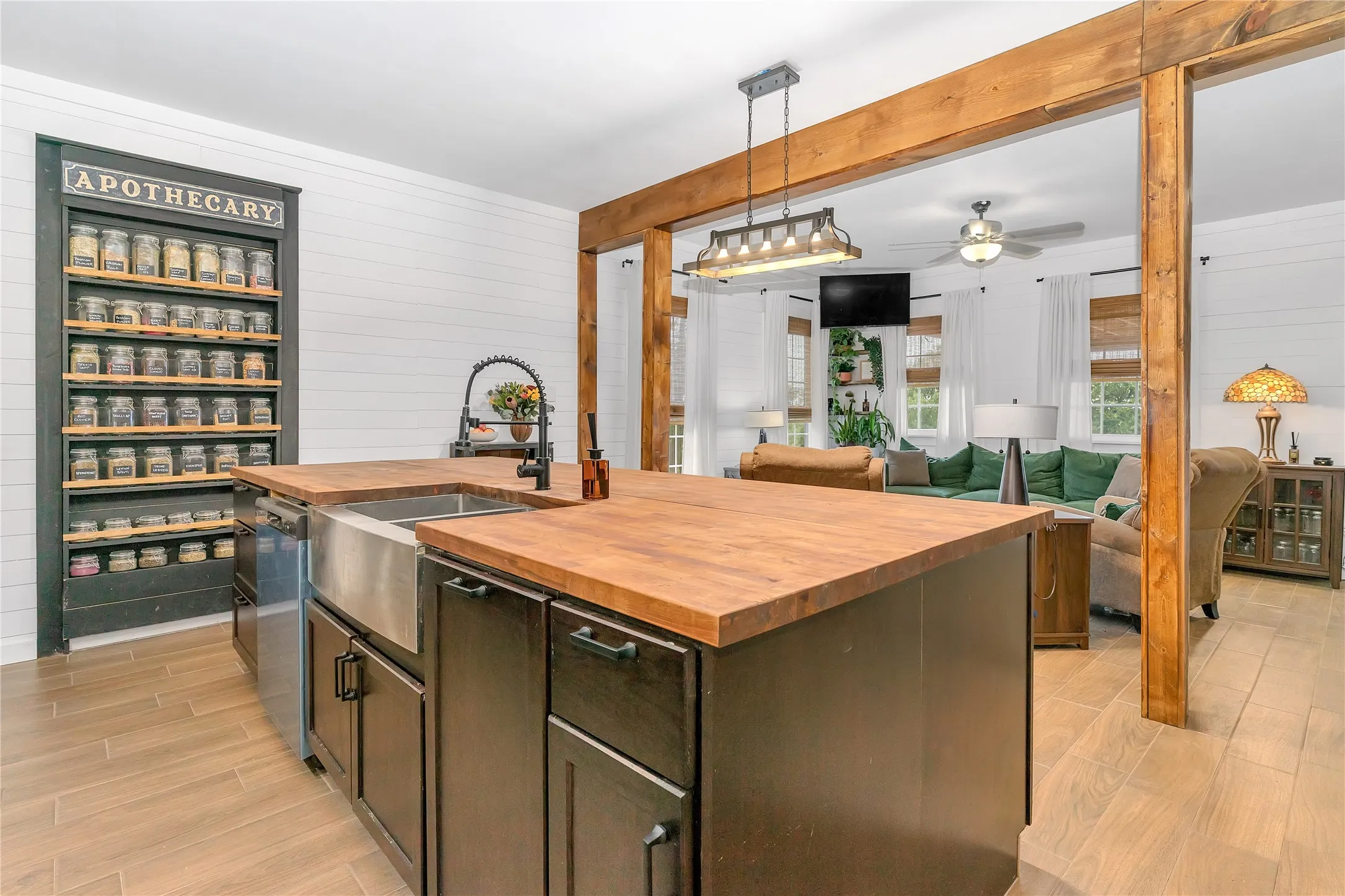 Farm For Sale in Erath County , 128 County Road 499, Hico, Texas 76457, 6 Bedroom, 2 Bathroom, Garage spaces, 2,048 Sqft, built in 2018, mls#21402294, Real Estate Agent in Hico, Homes For Sale in Erath county, Homes For Sale in Hico, Realtor in Hico Texas, Real Estate Brokerage Independent Realty Texas, Luminita Cordes Realtor