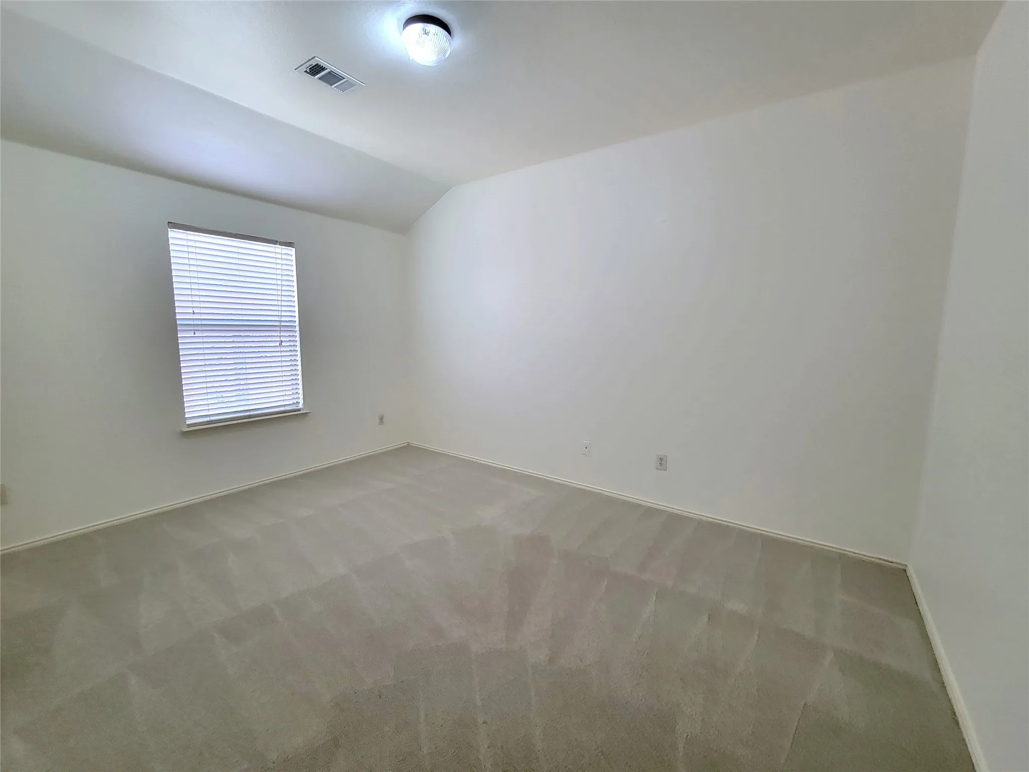 Single Family Residence For Rent in Collin County , 2004 Helmoken Falls Drive, Anna, Texas 75409, 3 Bedroom, 2 Bathroom, 2 Garage spaces, 1,918 Sqft, built in 2005, mls#21402298, Real Estate Agent in Anna, Homes For Rent in Collin county, Homes For Rent in Anna, Realtor in Anna Texas, Real Estate Brokerage Independent Realty Texas, Luminita Cordes Realtor