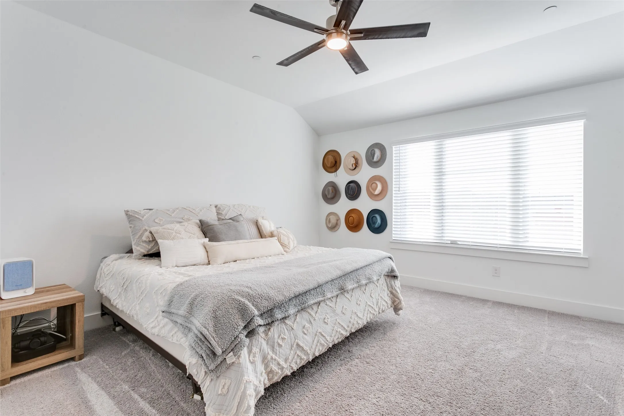 Townhouse For Rent in Tarrant County , 7605 Reis Lane, North Richland Hills, Texas 76182, 2 Bedroom, 3 Bathroom, 2 Garage spaces, 1,662 Sqft, built in 2021, mls#21402212, Real Estate Agent in North Richland Hills, Homes For Rent in Tarrant county, Homes For Rent in North Richland Hills, Realtor in North Richland Hills Texas, Real Estate Brokerage Independent Realty Texas, Luminita Cordes Realtor