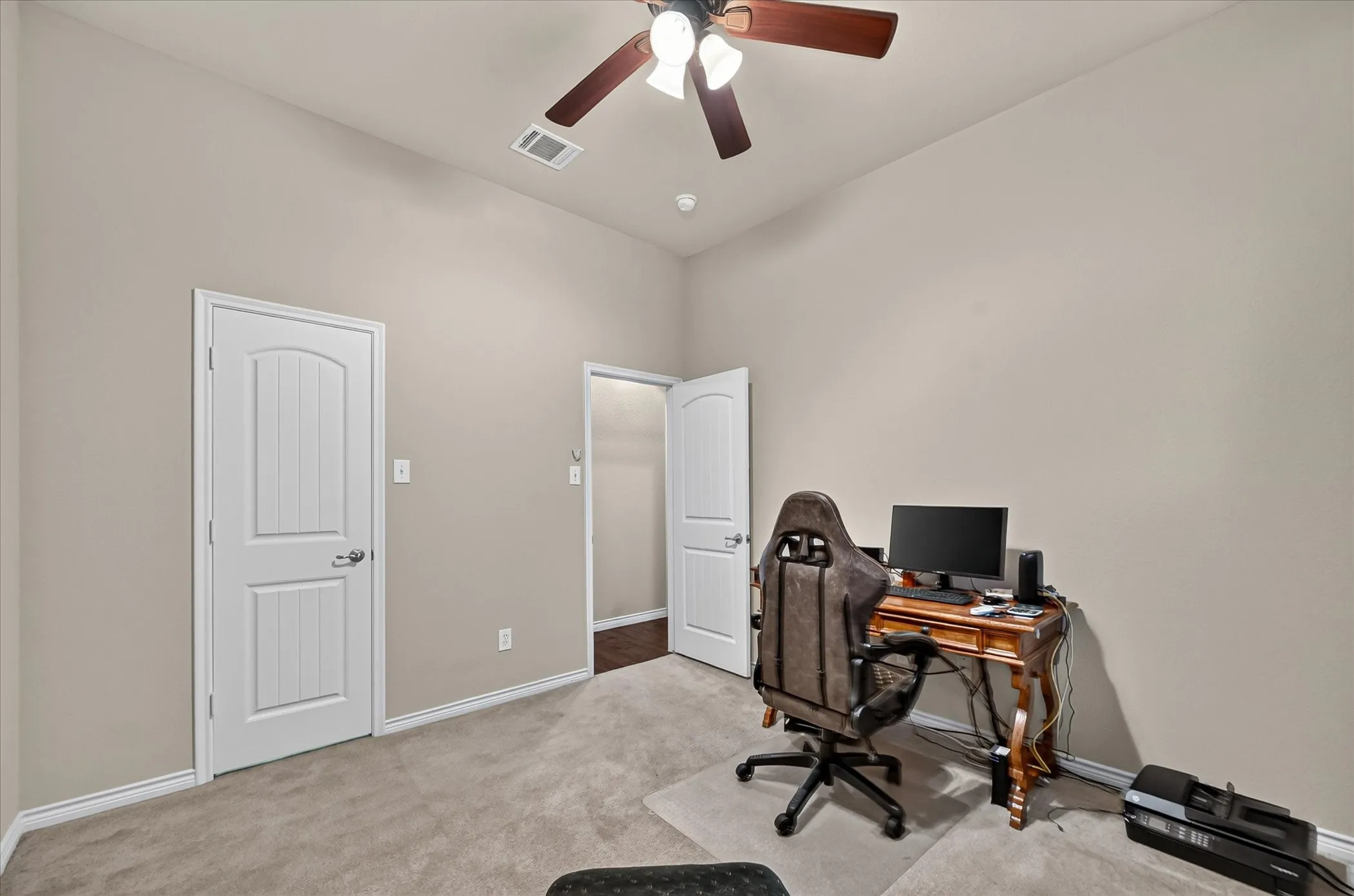 Single Family Residence For Sale in Collin County , 1824 Harlequin Place, Allen, Texas 75002, 3 Bedroom, 2 Bathroom, 2 Garage spaces, 1,900 Sqft, built in 2011, mls#21402067, Real Estate Agent in Allen, Homes For Sale in Collin county, Homes For Sale in Allen, Realtor in Allen Texas, Real Estate Brokerage Independent Realty Texas, Luminita Cordes Realtor