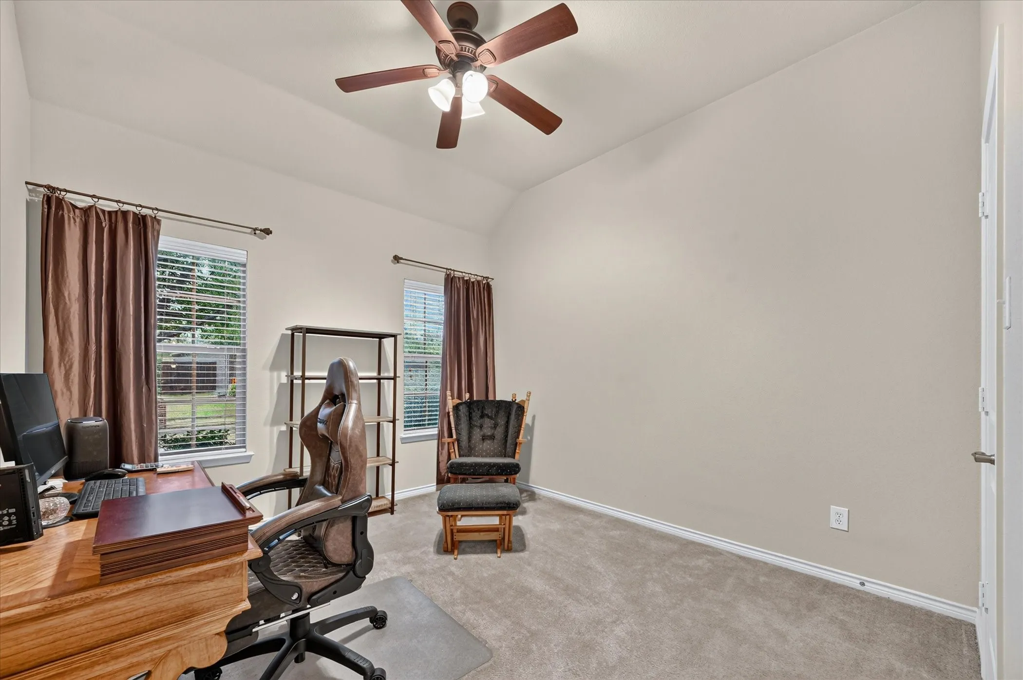 Single Family Residence For Sale in Collin County , 1824 Harlequin Place, Allen, Texas 75002, 3 Bedroom, 2 Bathroom, 2 Garage spaces, 1,900 Sqft, built in 2011, mls#21402067, Real Estate Agent in Allen, Homes For Sale in Collin county, Homes For Sale in Allen, Realtor in Allen Texas, Real Estate Brokerage Independent Realty Texas, Luminita Cordes Realtor