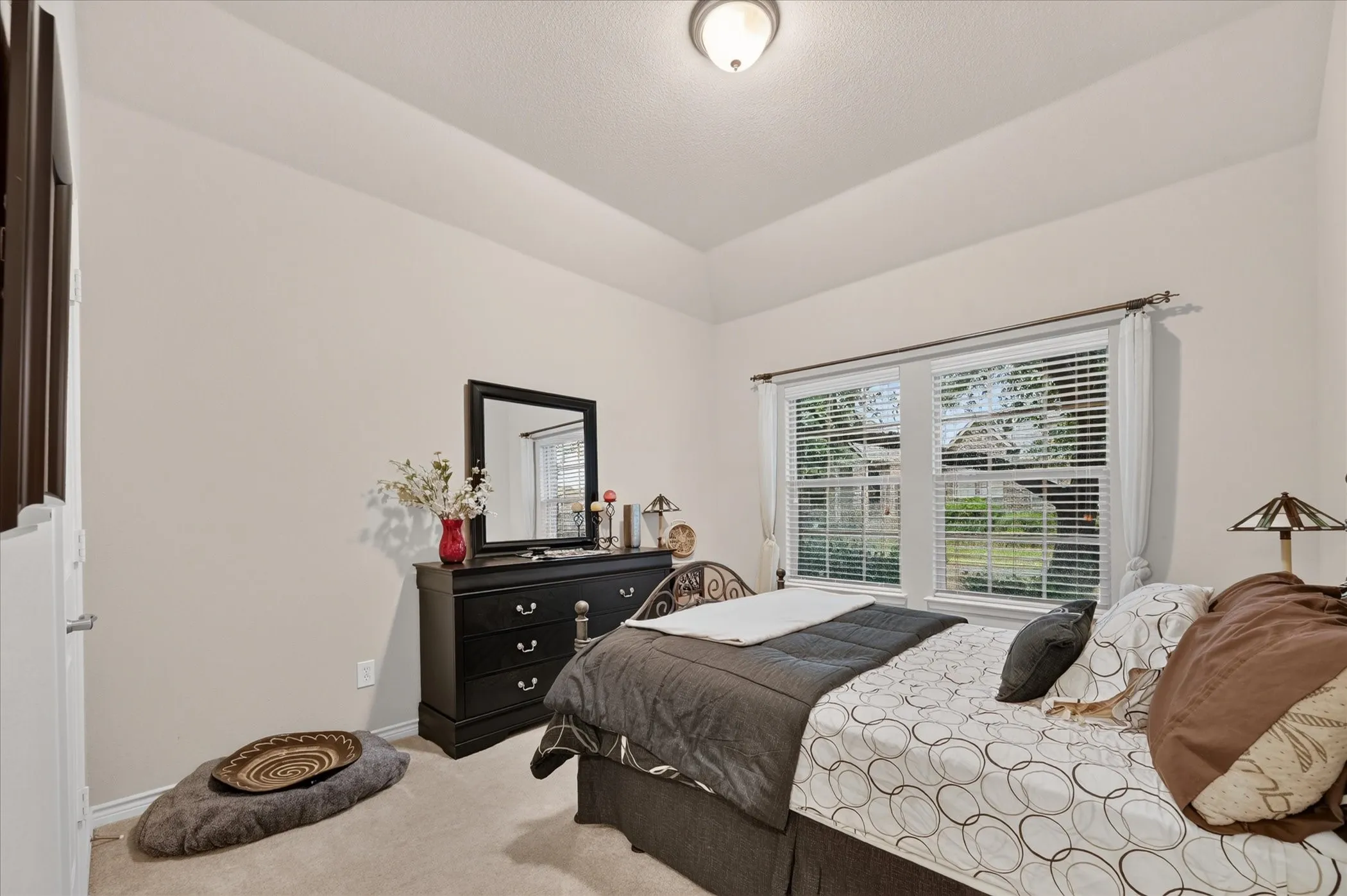 Single Family Residence For Sale in Collin County , 1824 Harlequin Place, Allen, Texas 75002, 3 Bedroom, 2 Bathroom, 2 Garage spaces, 1,900 Sqft, built in 2011, mls#21402067, Real Estate Agent in Allen, Homes For Sale in Collin county, Homes For Sale in Allen, Realtor in Allen Texas, Real Estate Brokerage Independent Realty Texas, Luminita Cordes Realtor
