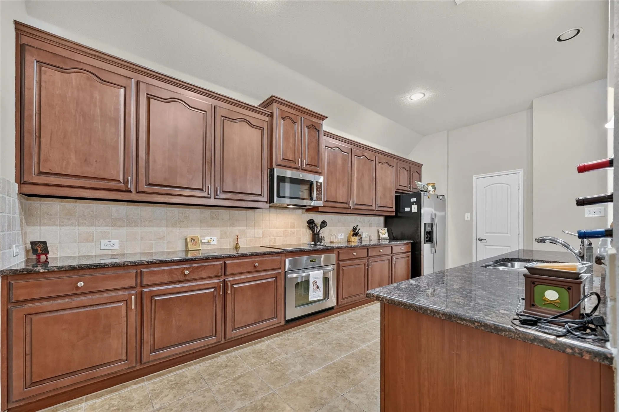 Single Family Residence For Sale in Collin County , 1824 Harlequin Place, Allen, Texas 75002, 3 Bedroom, 2 Bathroom, 2 Garage spaces, 1,900 Sqft, built in 2011, mls#21402067, Real Estate Agent in Allen, Homes For Sale in Collin county, Homes For Sale in Allen, Realtor in Allen Texas, Real Estate Brokerage Independent Realty Texas, Luminita Cordes Realtor