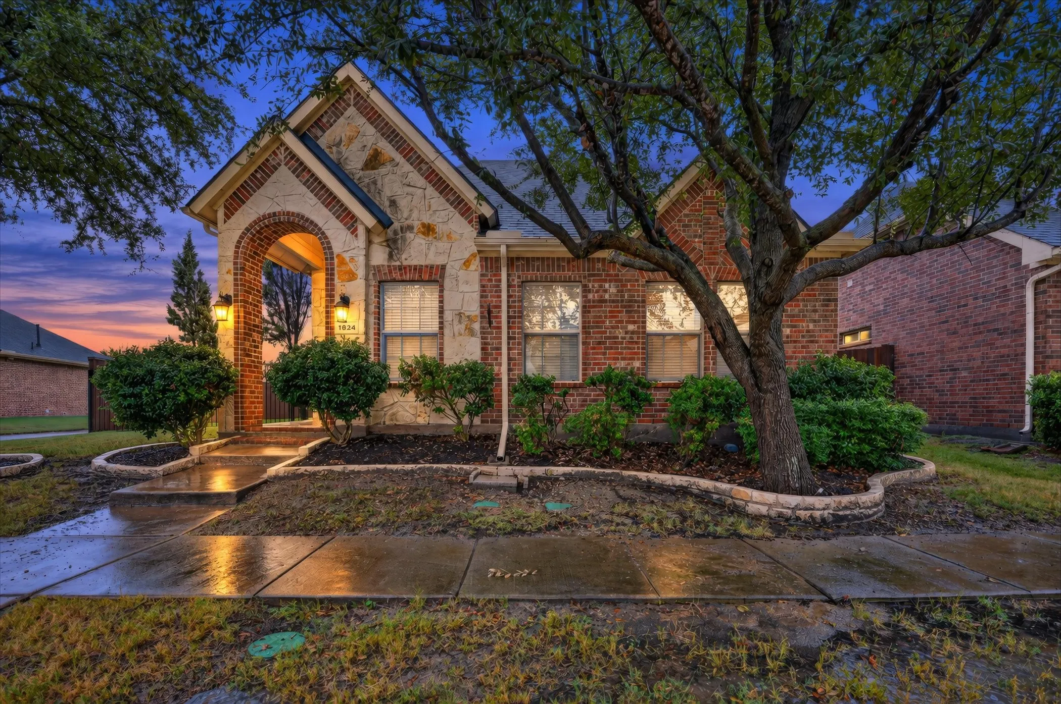 Single Family Residence For Sale in Collin County , 1824 Harlequin Place, Allen, Texas 75002, 3 Bedroom, 2 Bathroom, 2 Garage spaces, 1,900 Sqft, built in 2011, mls#21402067, Real Estate Agent in Allen, Homes For Sale in Collin county, Homes For Sale in Allen, Realtor in Allen Texas, Real Estate Brokerage Independent Realty Texas, Luminita Cordes Realtor