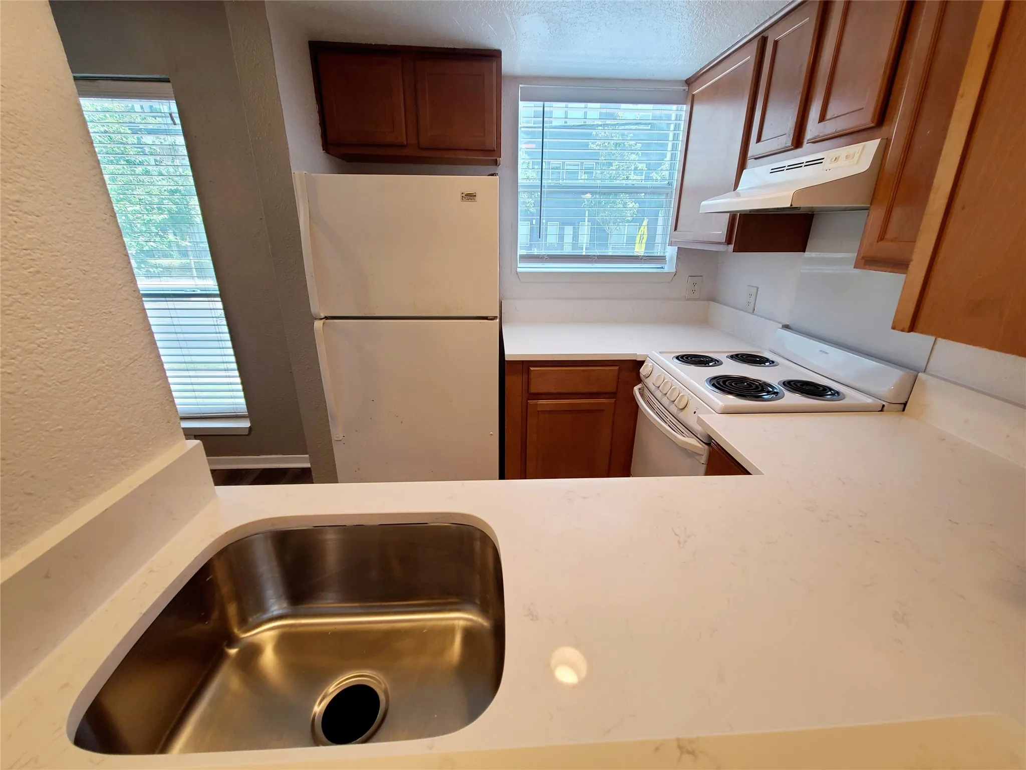 Condominium For Rent in Dallas County , 1901 N Fitzhugh Avenue 2, Dallas, Texas 75204, 1 Bedroom, 1 Bathroom, Garage spaces, 600 Sqft, built in 1984, mls#21400054, Real Estate Agent in Dallas, Homes For Rent in Dallas county, Homes For Rent in Dallas, Realtor in Dallas Texas, Real Estate Brokerage Independent Realty Texas, Luminita Cordes Realtor