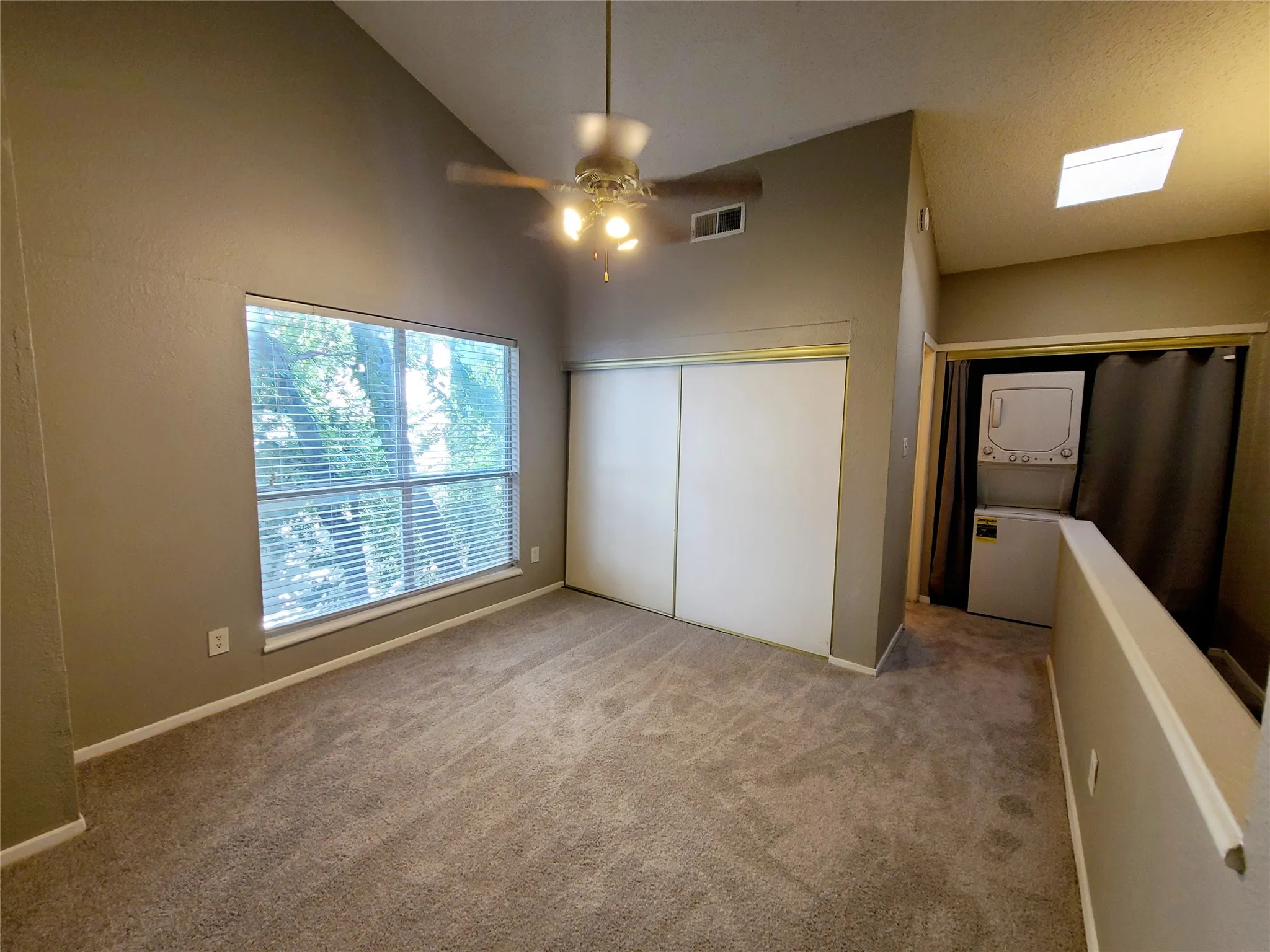 Condominium For Rent in Dallas County , 1901 N Fitzhugh Avenue 2, Dallas, Texas 75204, 1 Bedroom, 1 Bathroom, Garage spaces, 600 Sqft, built in 1984, mls#21400054, Real Estate Agent in Dallas, Homes For Rent in Dallas county, Homes For Rent in Dallas, Realtor in Dallas Texas, Real Estate Brokerage Independent Realty Texas, Luminita Cordes Realtor
