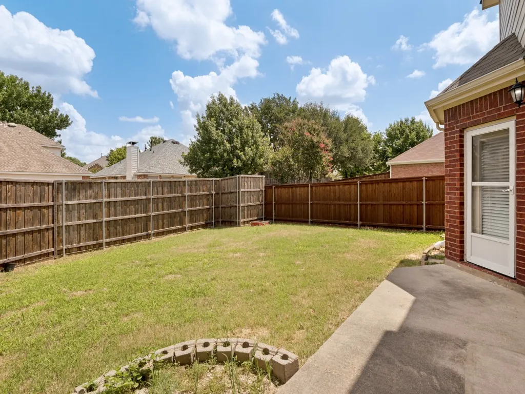 Single Family Residence For Sale in Collin County , 9610 Thorncliff Drive, Frisco, Texas 75035, 4 Bedroom, 3 Bathroom, 2 Garage spaces, 2,987 Sqft, built in 1998, mls#21402194, Real Estate Agent in Frisco, Homes For Sale in Collin county, Homes For Sale in Frisco, Realtor in Frisco Texas, Real Estate Brokerage Independent Realty Texas, Luminita Cordes Realtor