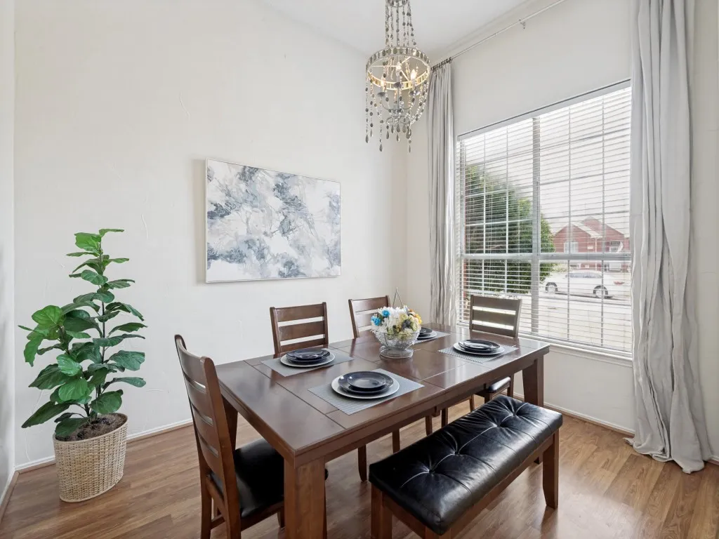 Single Family Residence For Sale in Collin County , 9610 Thorncliff Drive, Frisco, Texas 75035, 4 Bedroom, 3 Bathroom, 2 Garage spaces, 2,987 Sqft, built in 1998, mls#21402194, Real Estate Agent in Frisco, Homes For Sale in Collin county, Homes For Sale in Frisco, Realtor in Frisco Texas, Real Estate Brokerage Independent Realty Texas, Luminita Cordes Realtor