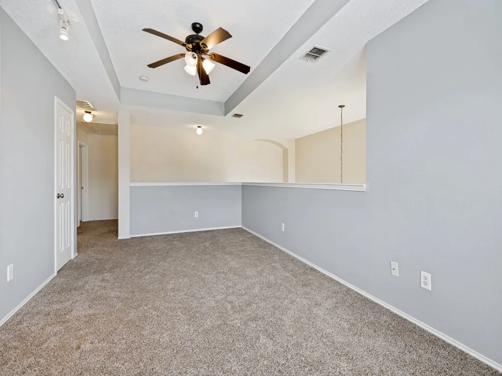 Single Family Residence For Sale in Collin County , 9610 Thorncliff Drive, Frisco, Texas 75035, 4 Bedroom, 3 Bathroom, 2 Garage spaces, 2,987 Sqft, built in 1998, mls#21402194, Real Estate Agent in Frisco, Homes For Sale in Collin county, Homes For Sale in Frisco, Realtor in Frisco Texas, Real Estate Brokerage Independent Realty Texas, Luminita Cordes Realtor